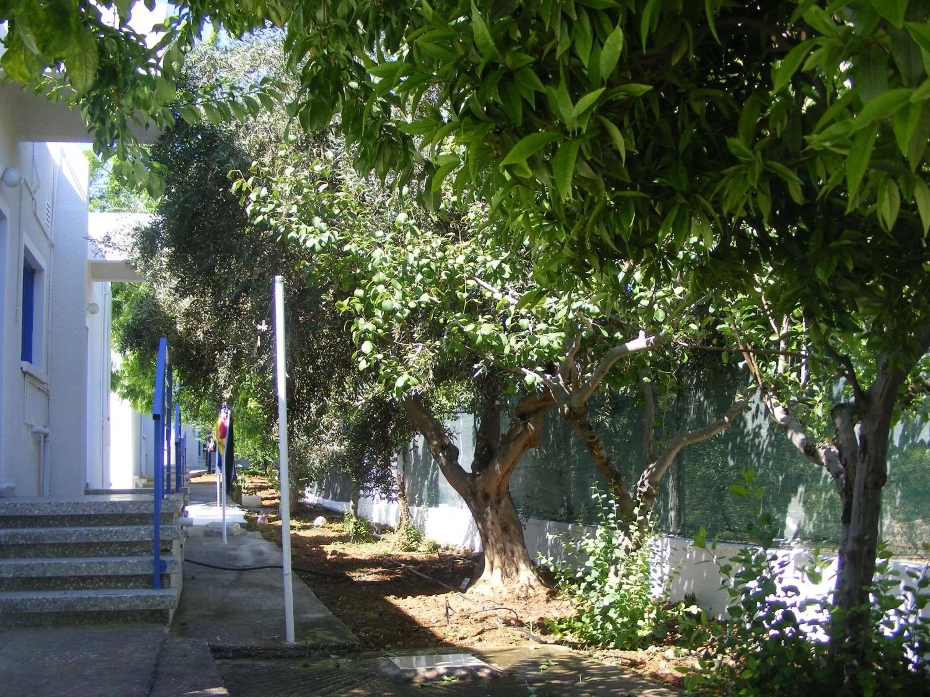 Facade/entrance in Flokkas Hotel Apartments