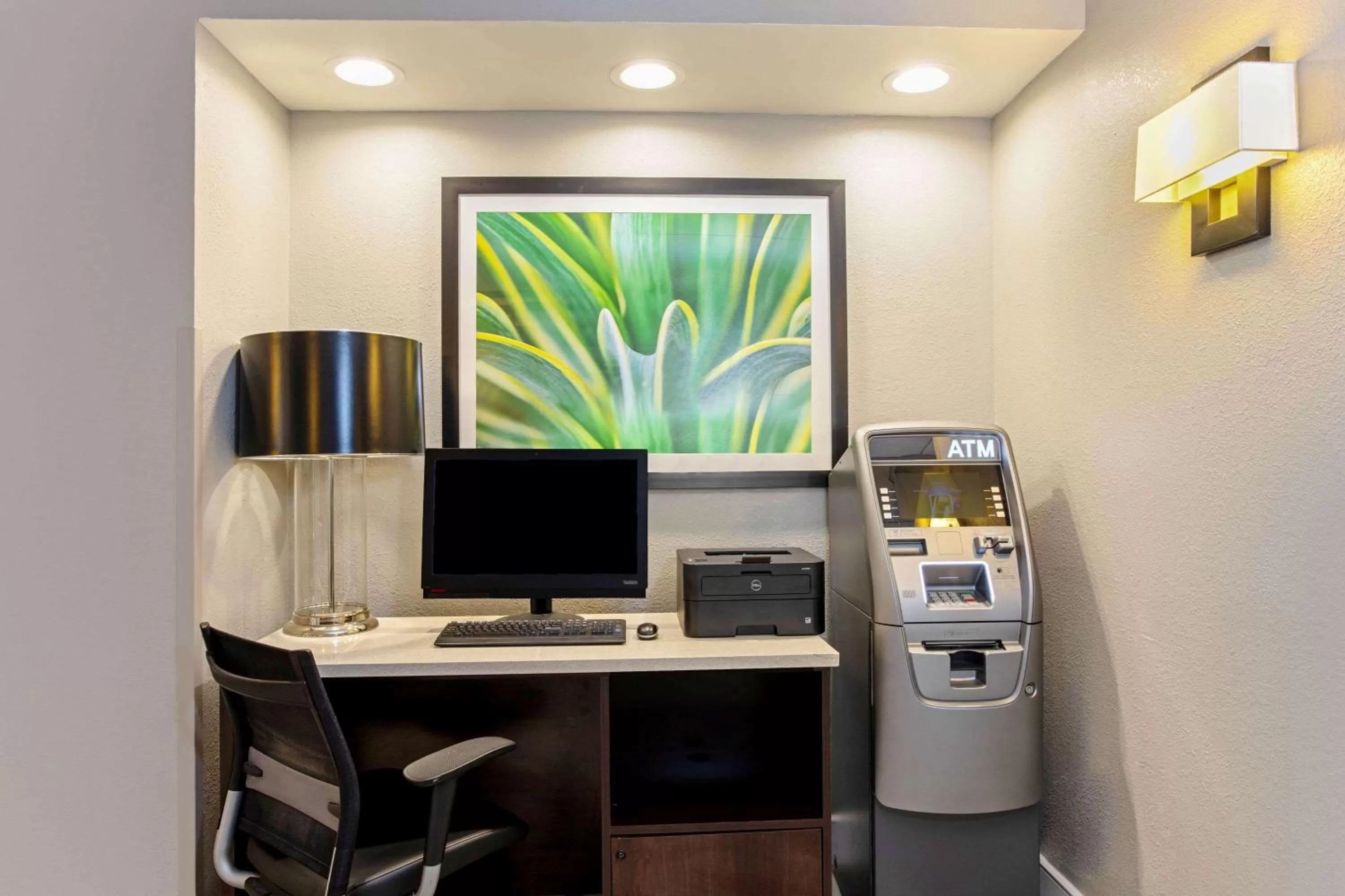 On site in La Quinta by Wyndham Orlando Airport North - Free Airport Shuttle!