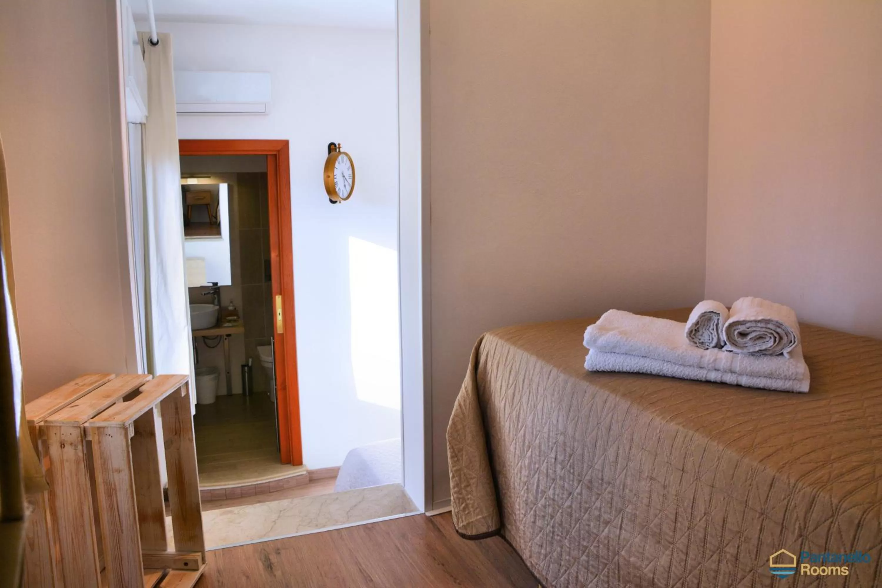 Bedroom, Bed in Pantanello Rooms Avola