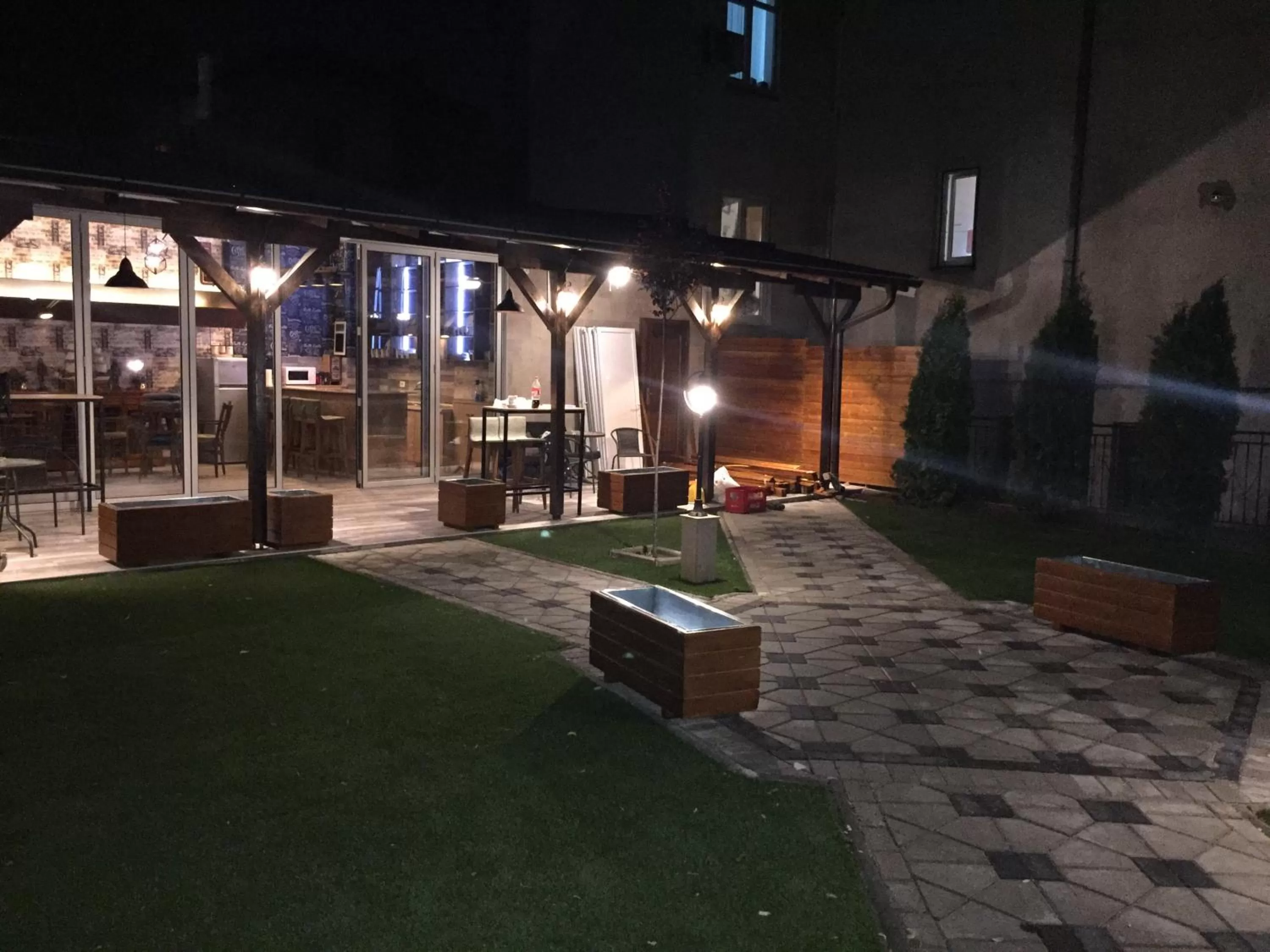 Garden in Villa Nina Hotel & Lounge bar