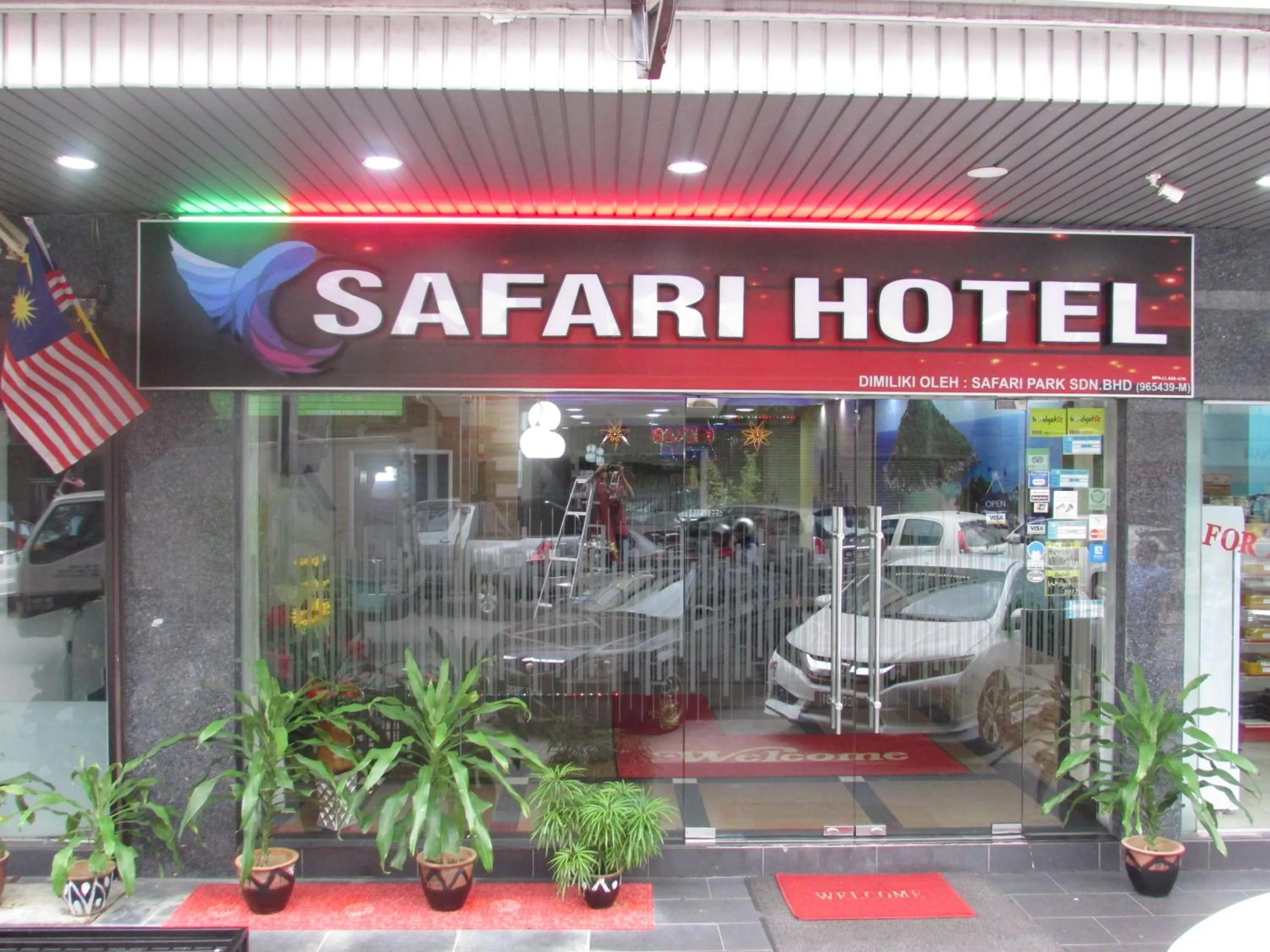 Lobby or reception in Safari Hotel