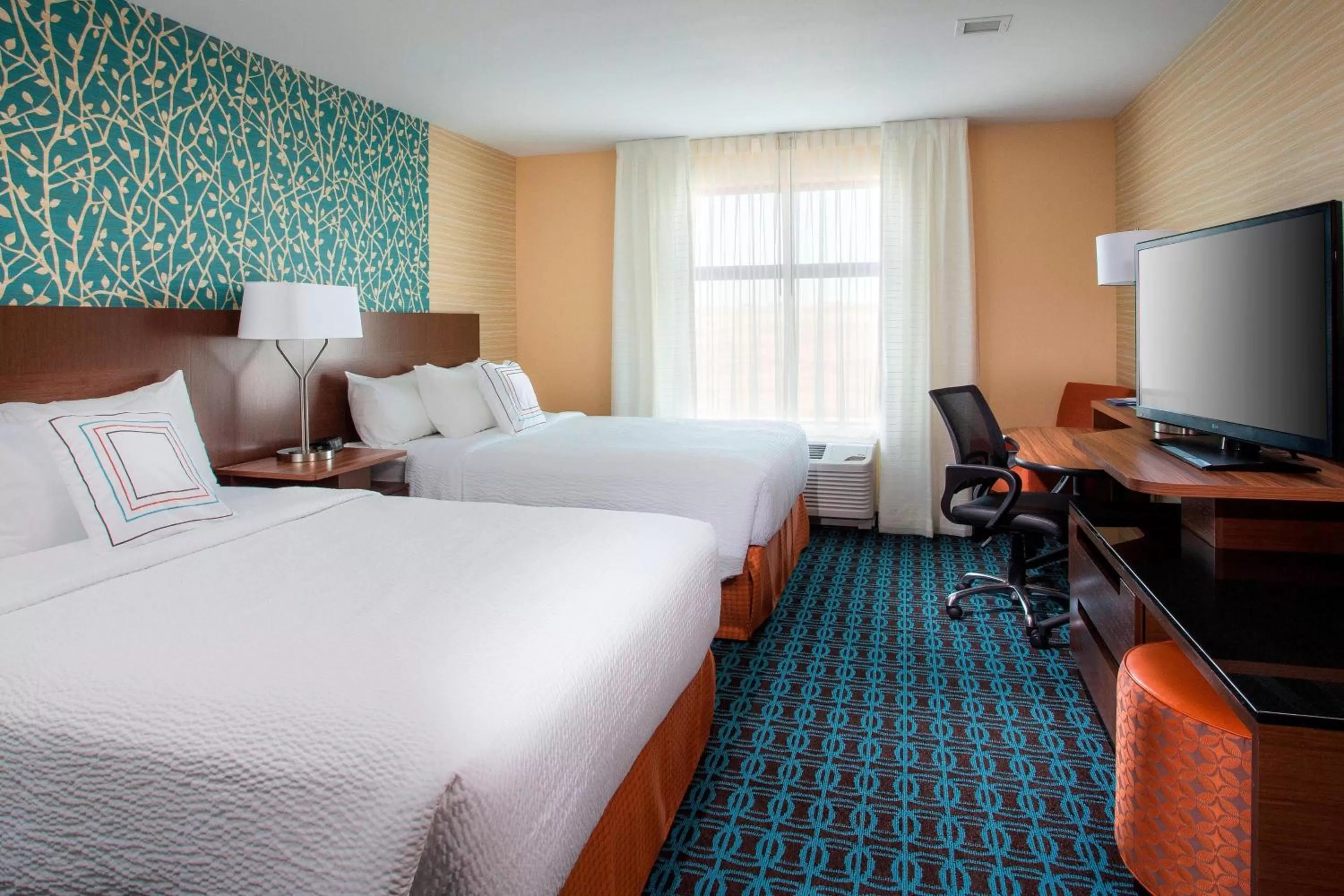 Queen Room with Two Queen Beds - Hearing Accessible in Fairfield Inn & Suites By Marriott Sioux Falls Airport