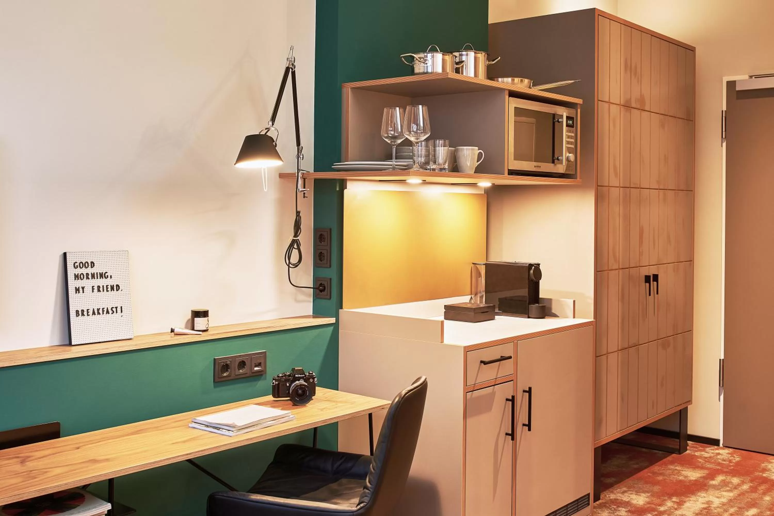 Kitchen or kitchenette in hood house