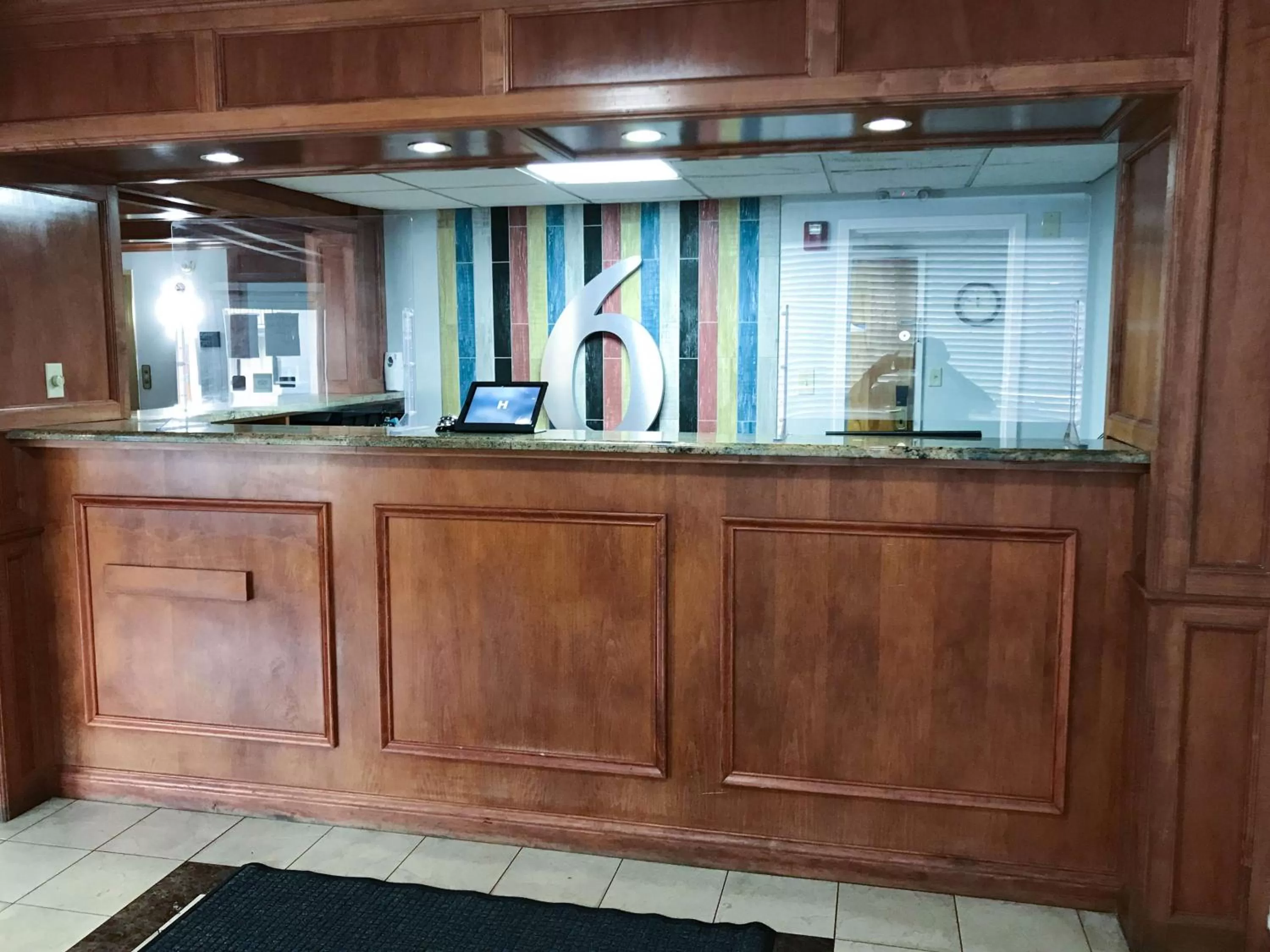 Lobby or reception in Studio 6 Suites Tupelo, MS