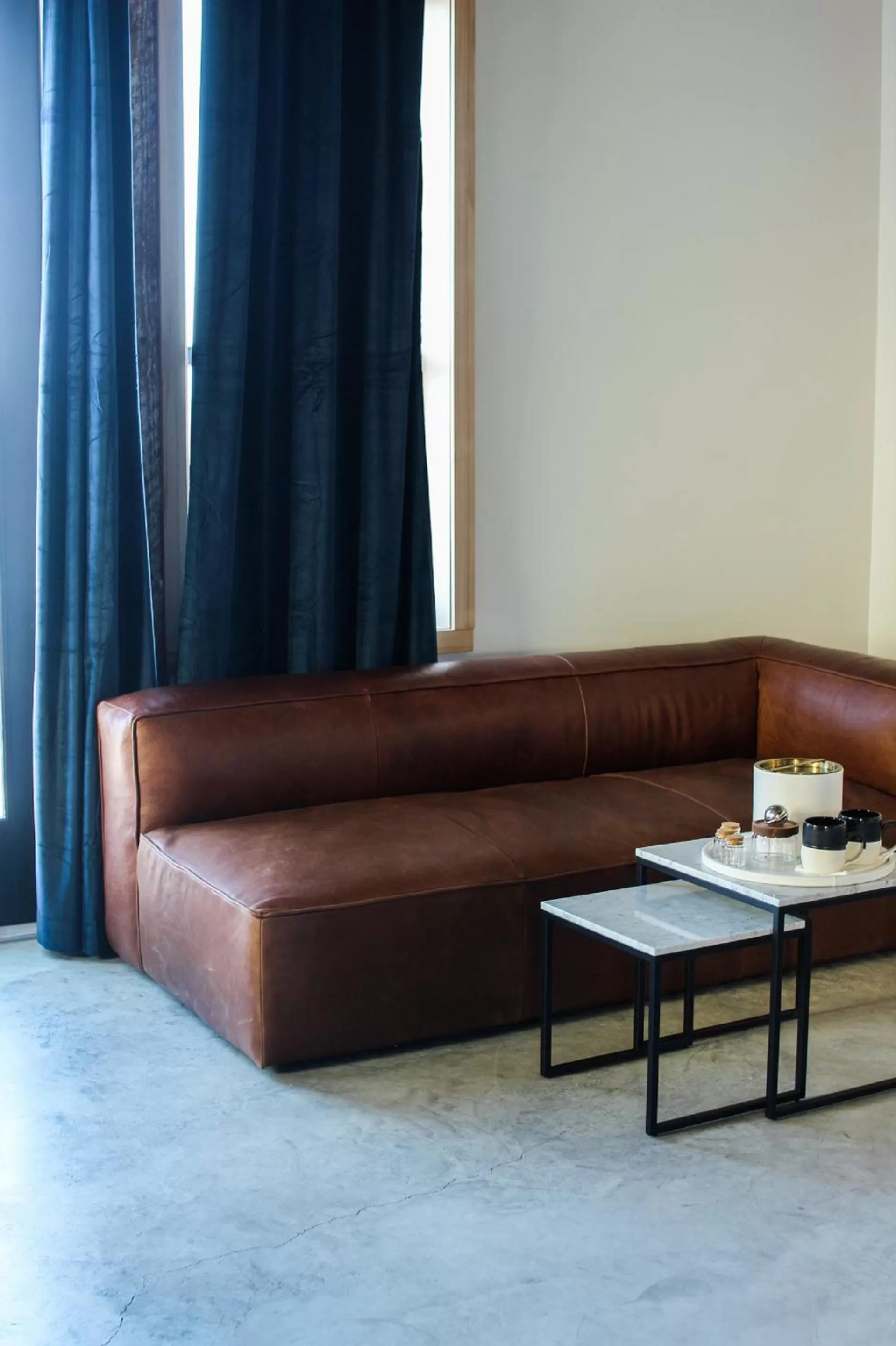 Seating area in Bowline Hotel