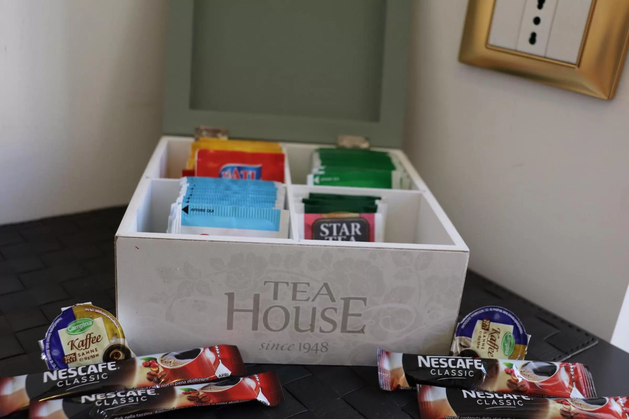 Coffee/tea facilities in B&B Gaudium Colosseo