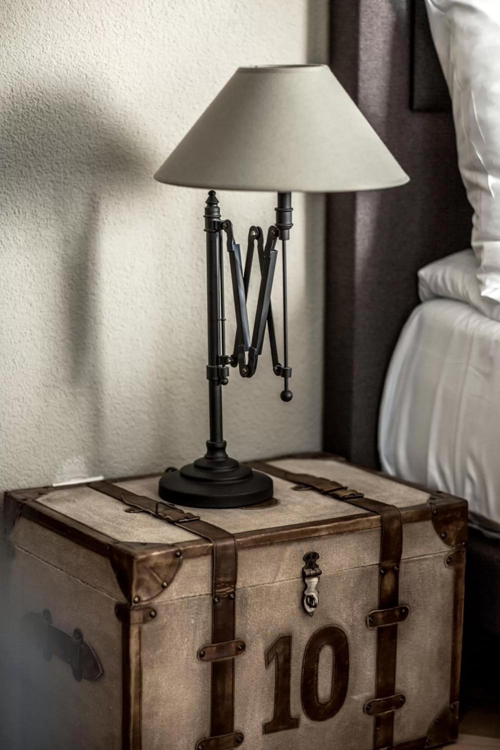 Decorative detail, Bed in The Yard Zürich