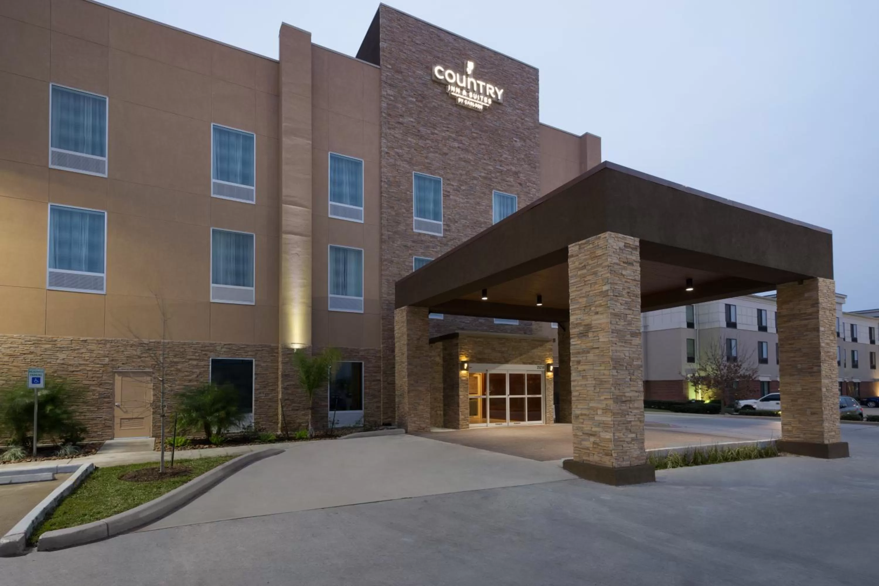 Facade/entrance in Country Inn & Suites by Radisson, Katy Houston West , TX