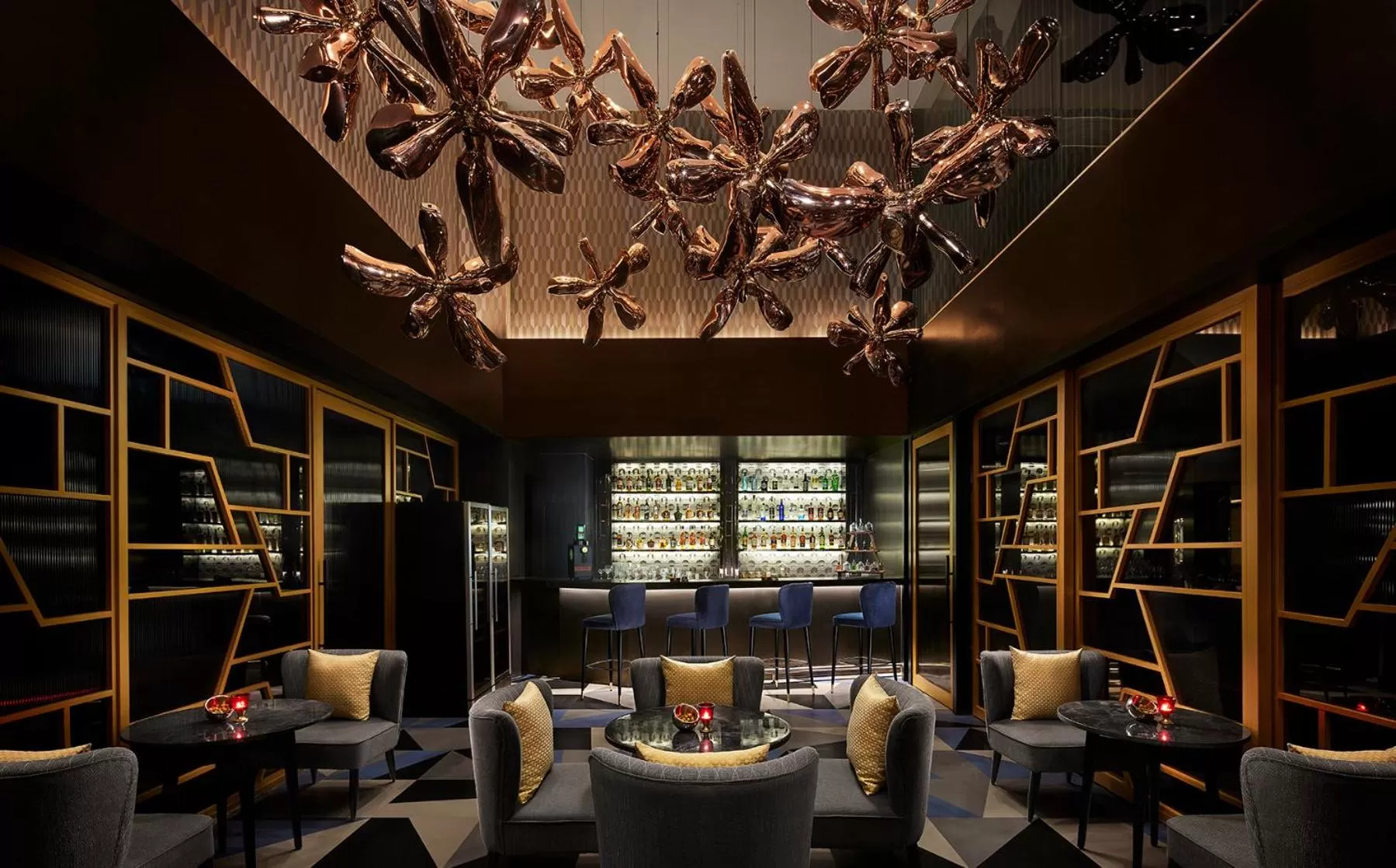 Restaurant/places to eat in Hyatt Centric Juhu Mumbai