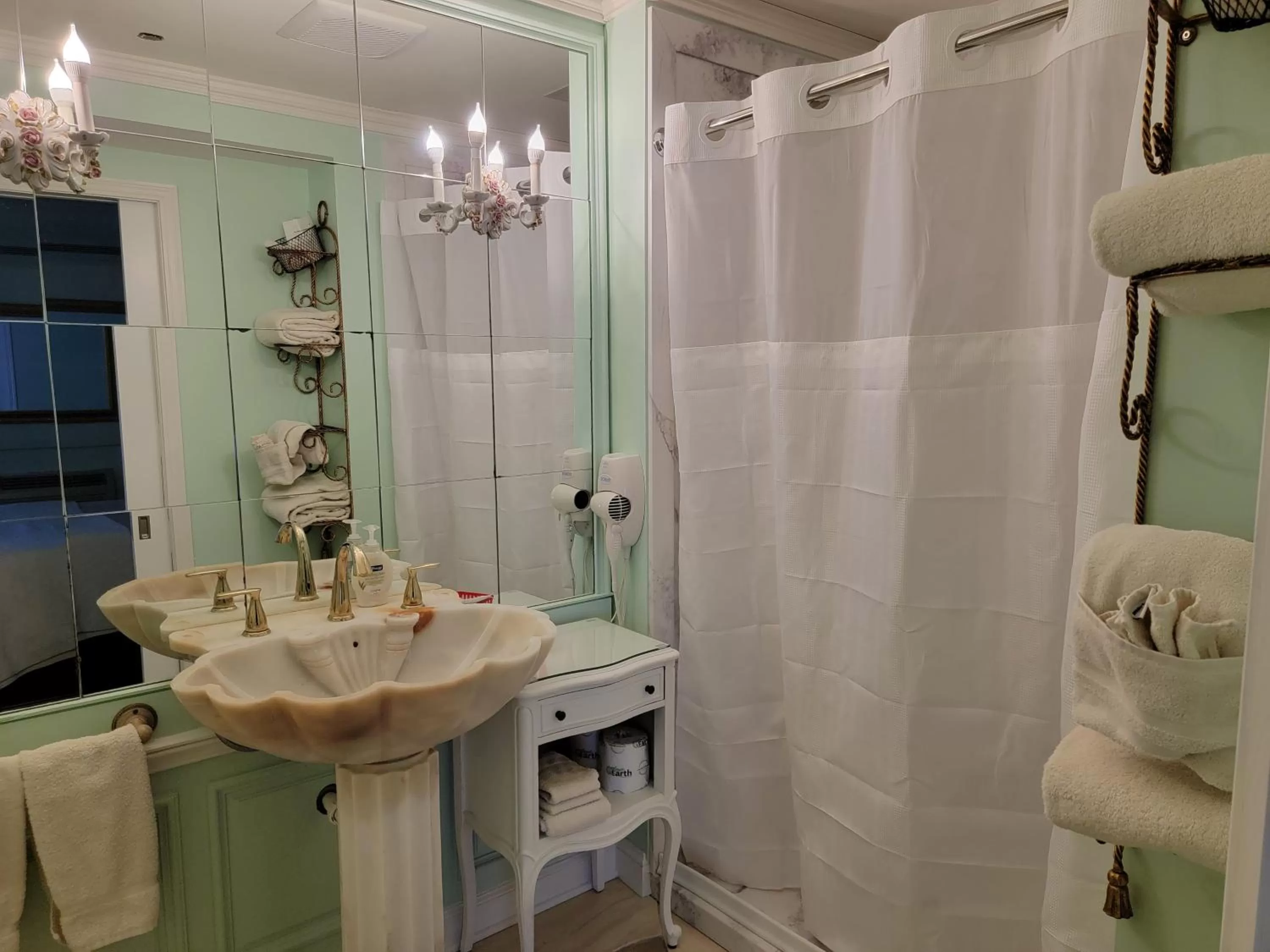 Bathroom in Lowell Inn