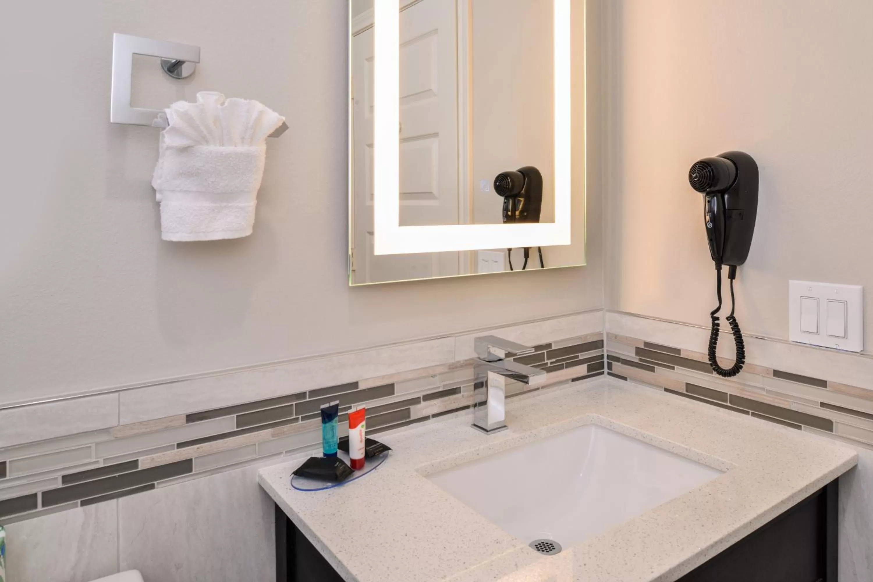 Bathroom in Palace Inn Blue Tomball Parkway