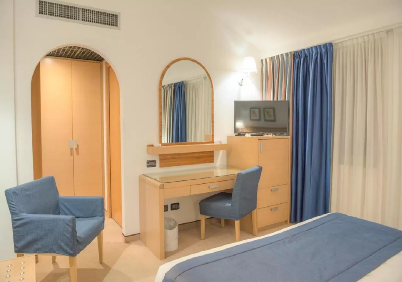 Bed in Cardano Hotel Malpensa