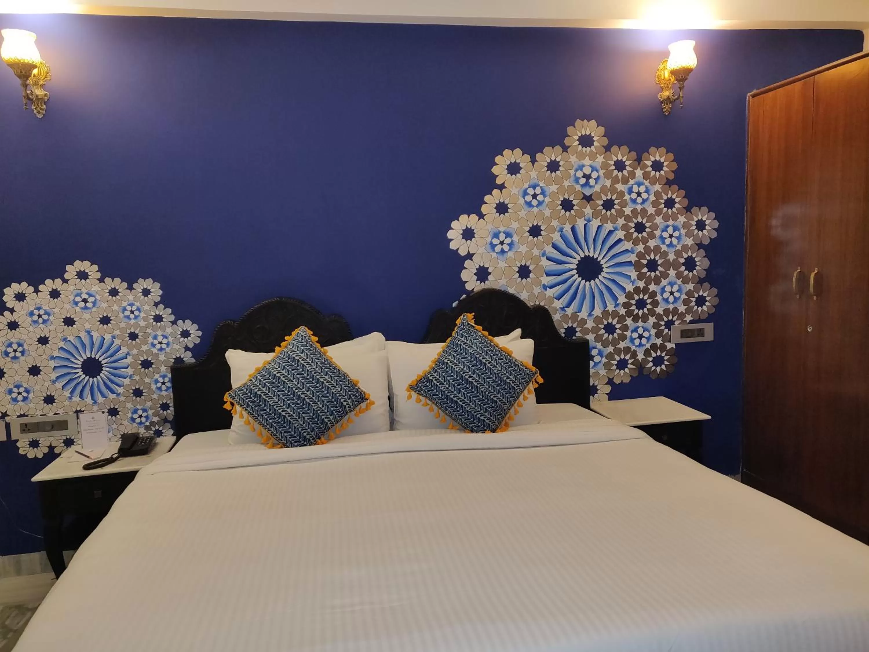 Photo of the whole room, Bed in Laxmi Palace Heritage Boutique Hotel