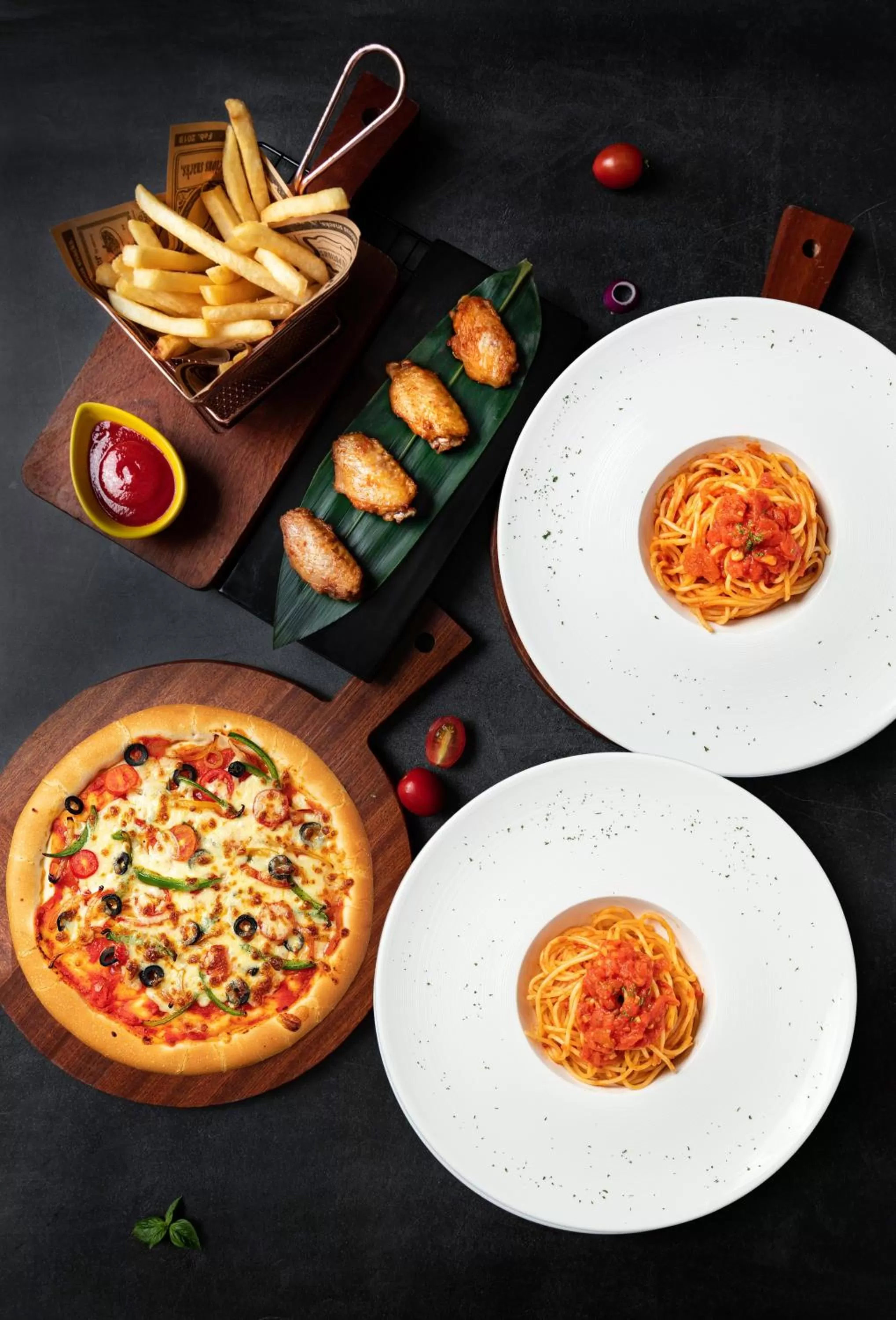 Restaurant/places to eat in Holiday Inn Guangzhou South Lake-an lHG Hotel