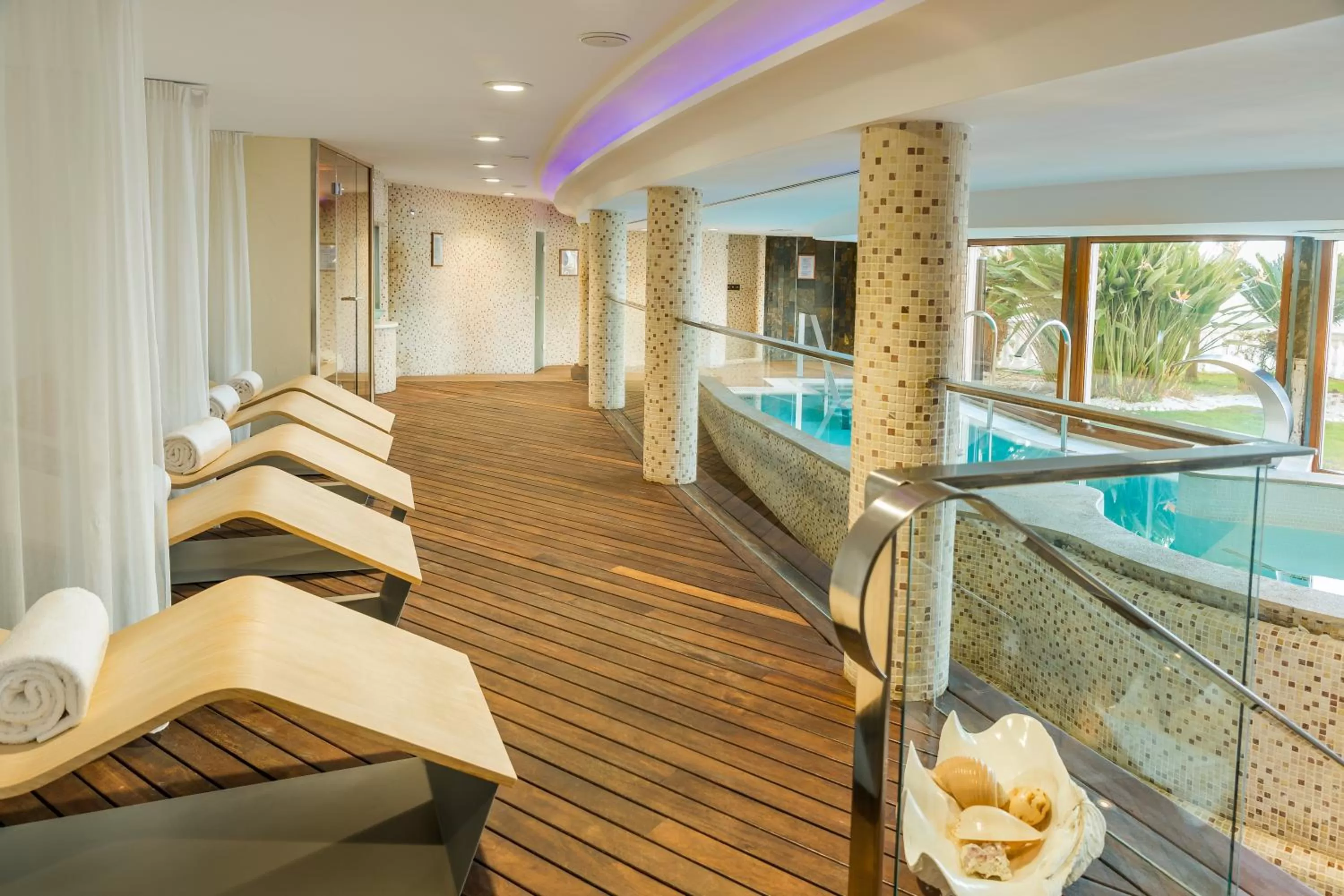 Hot Spring Bath in Nixe Palace