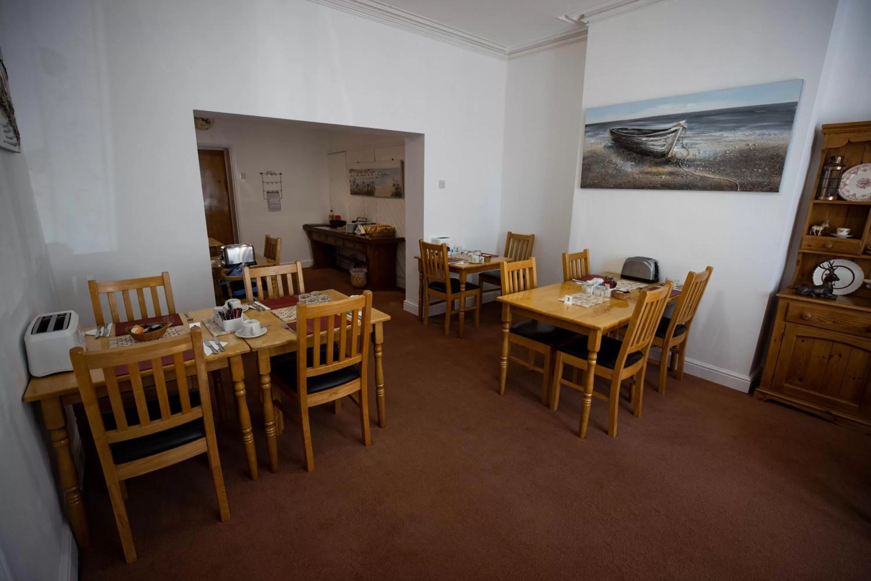 Dining area in Claremont Guesthouse