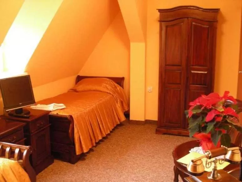 Bed in Dom Schumannów