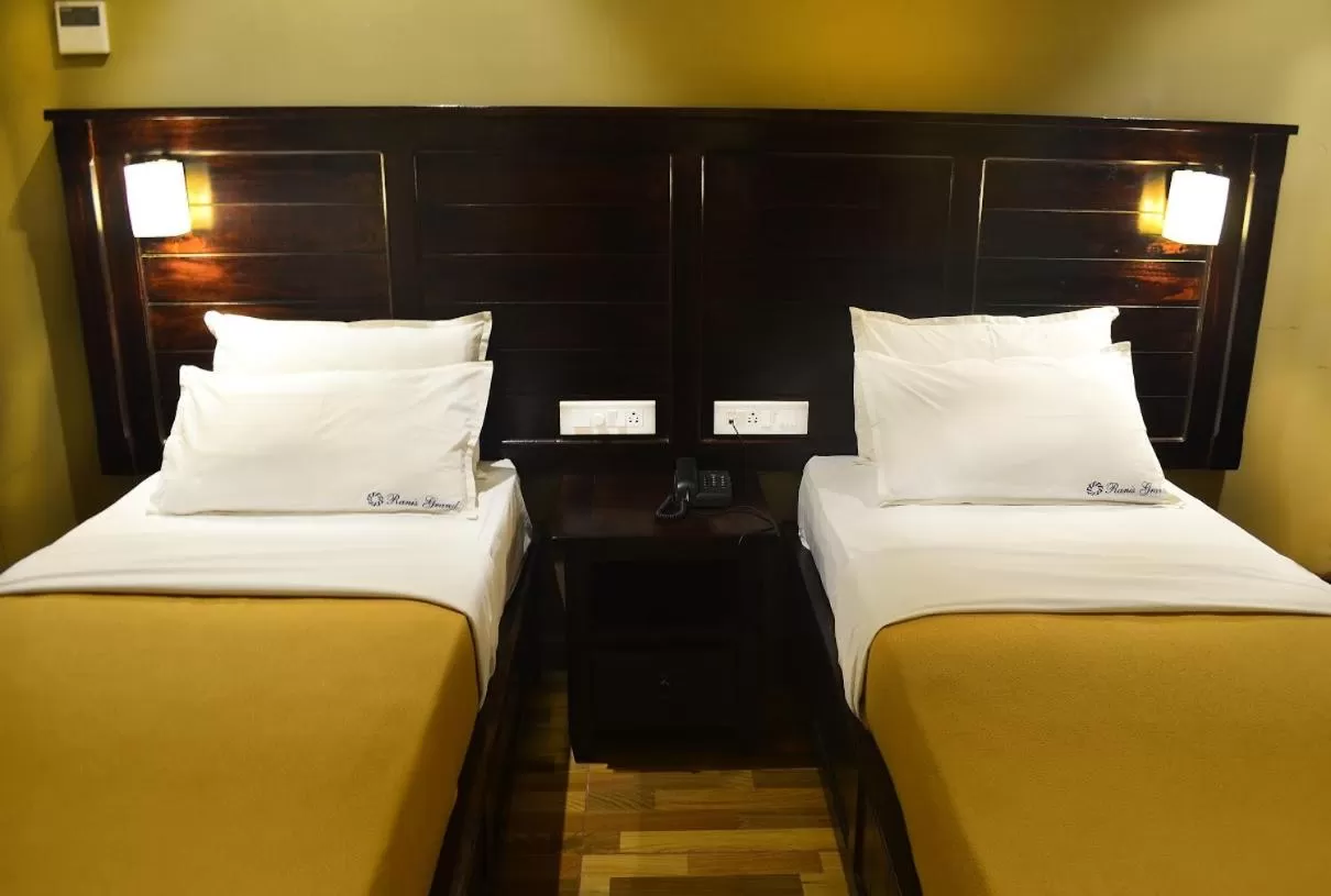 Bedroom, Bed in Ranis Grand