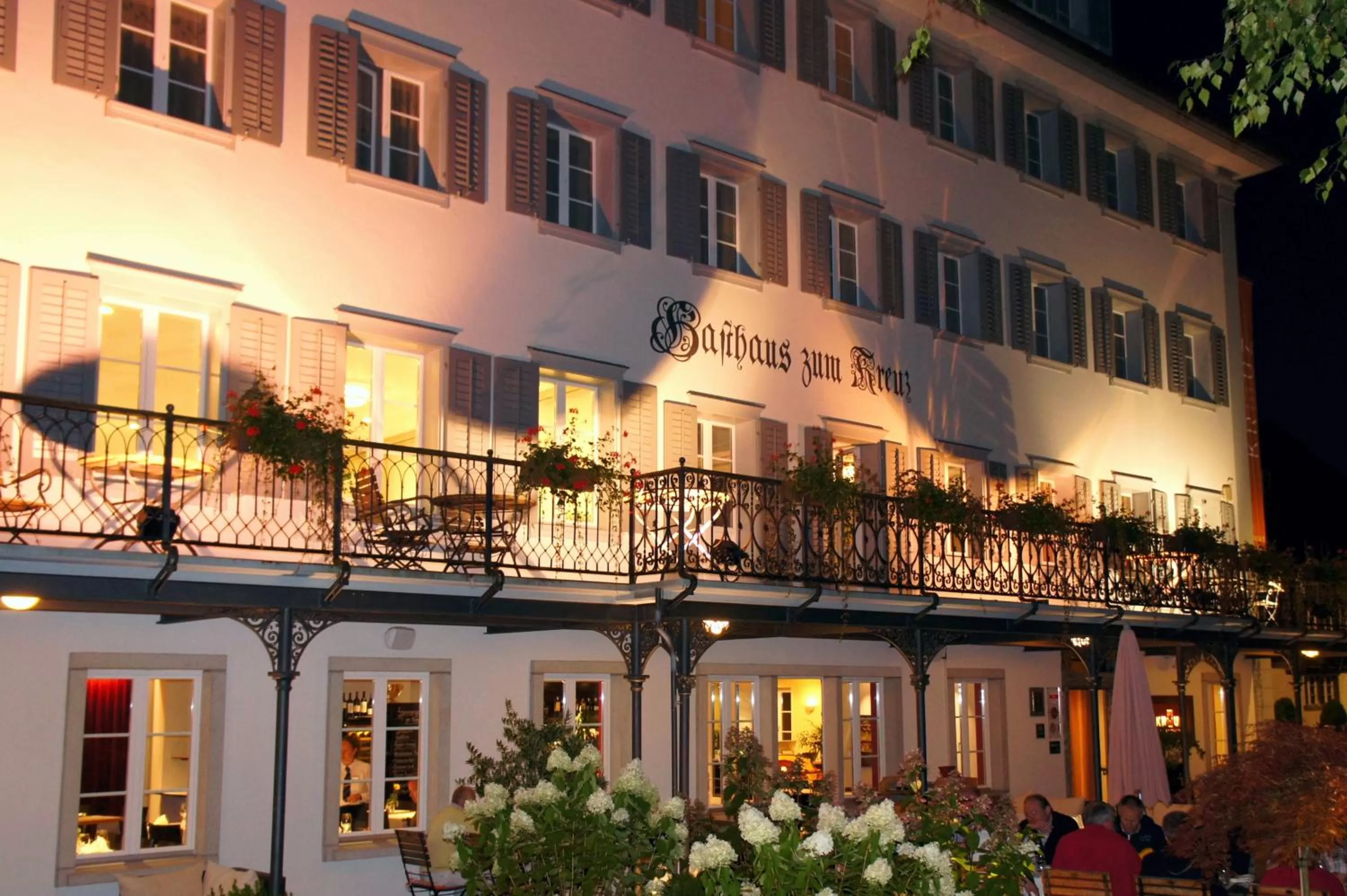 Facade/entrance in Hotel Kreuz by b-smart