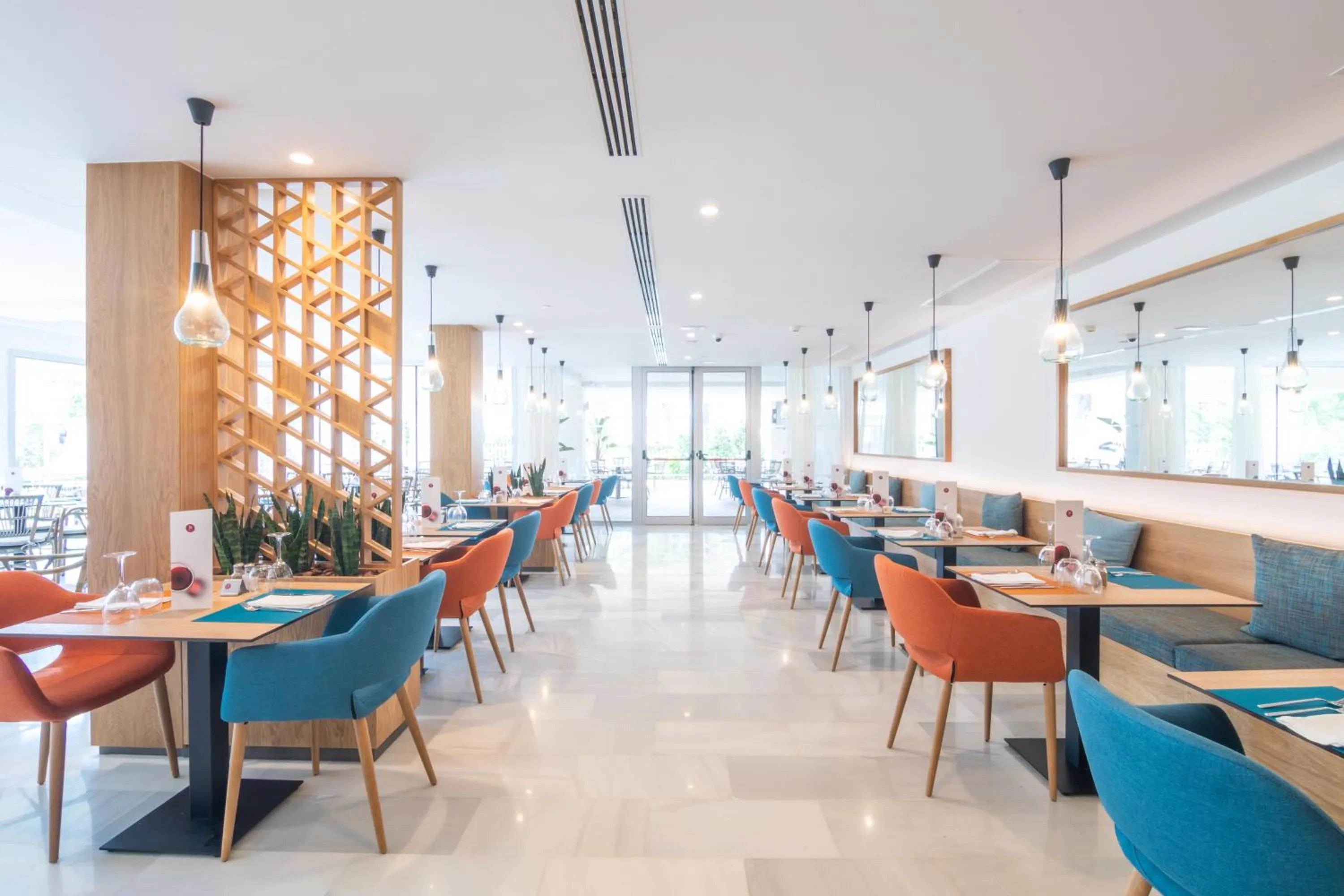 Restaurant/places to eat in JS Yate