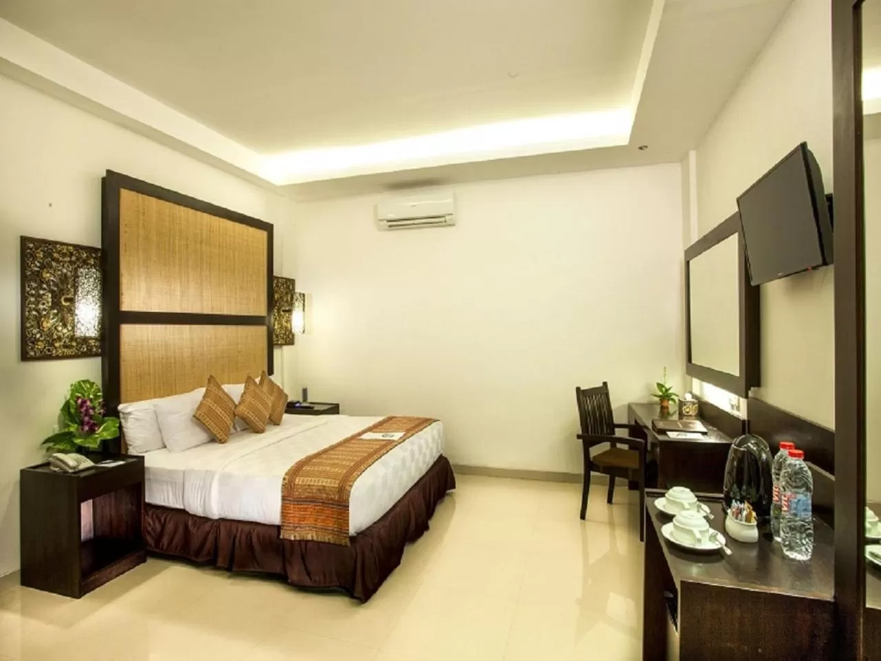 Bedroom, Bed in Best Western Kuta Villa