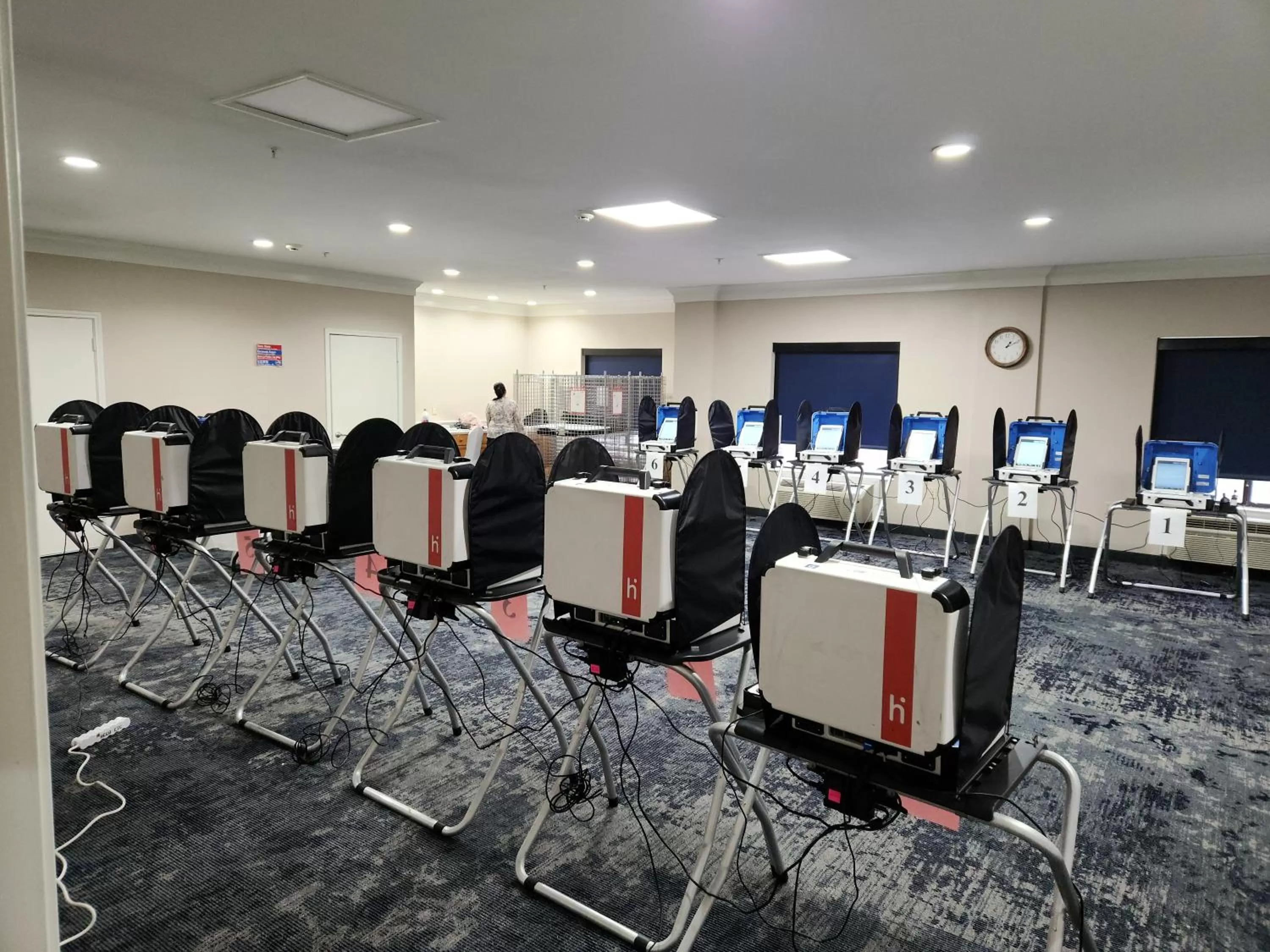 Meeting/conference room in Baymont by Wyndham Houston Brookhollow