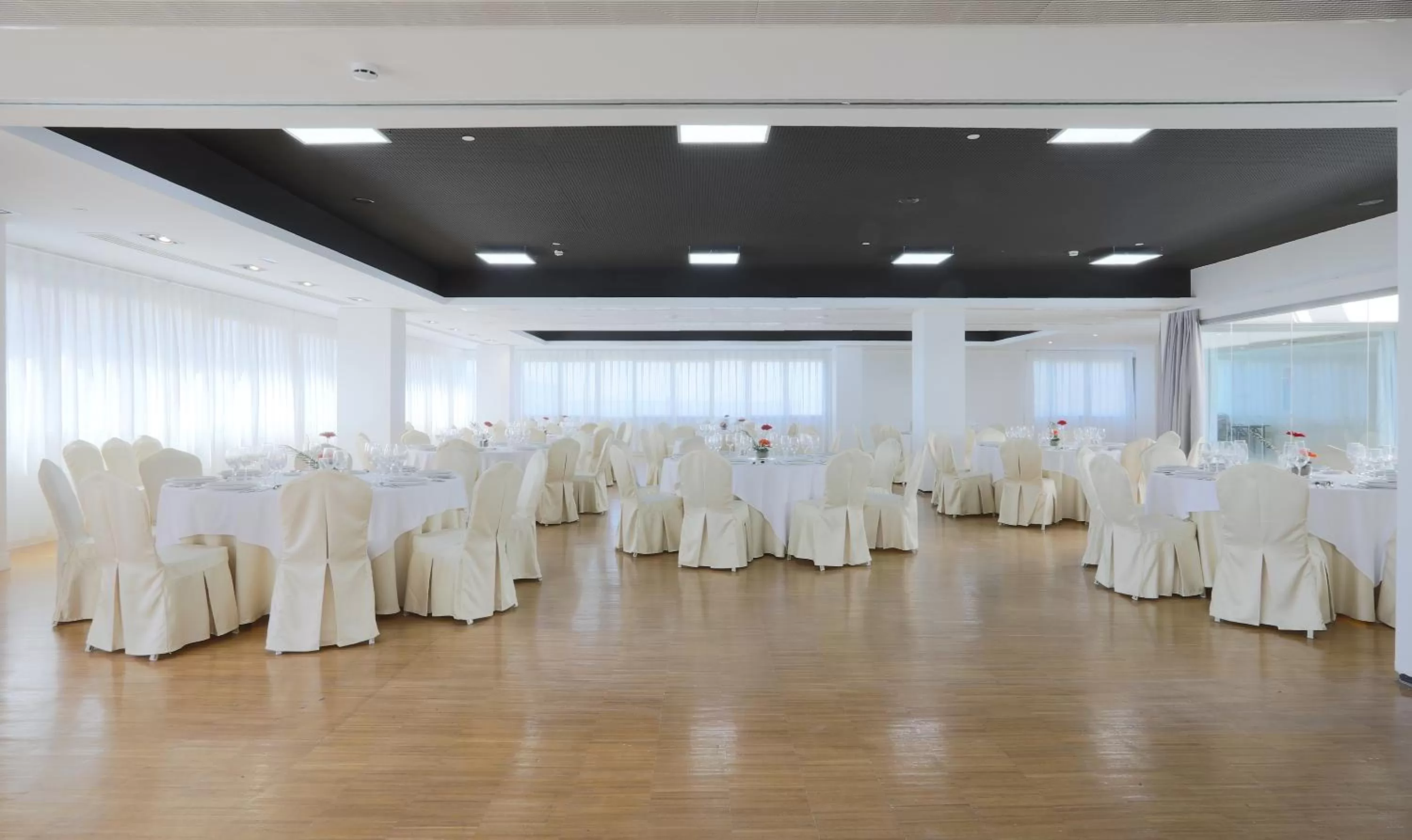 Property building in Hotel Villa Odon