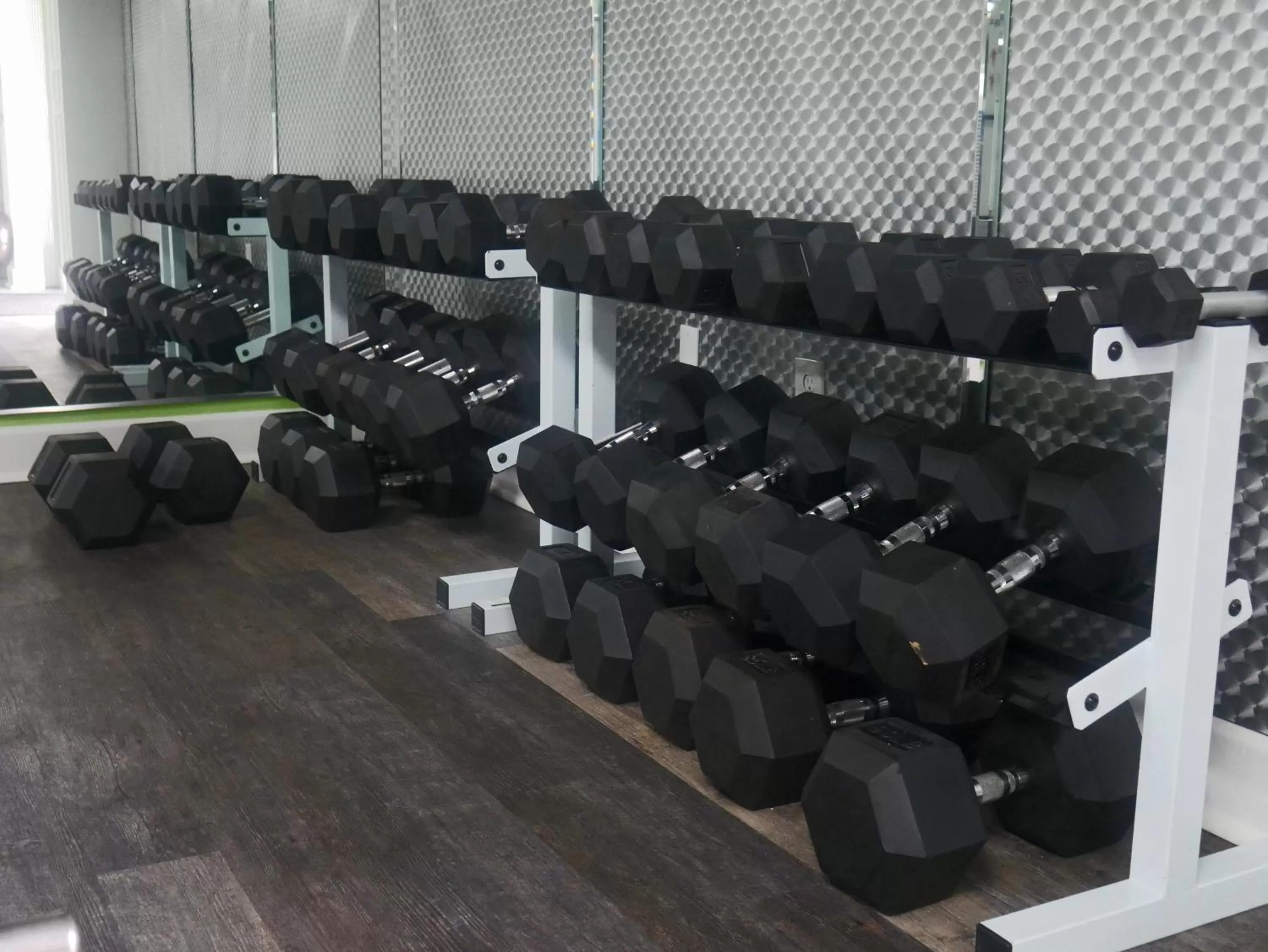 Fitness centre/facilities in Hillside Crossing Nashville a Ramada by Wyndham