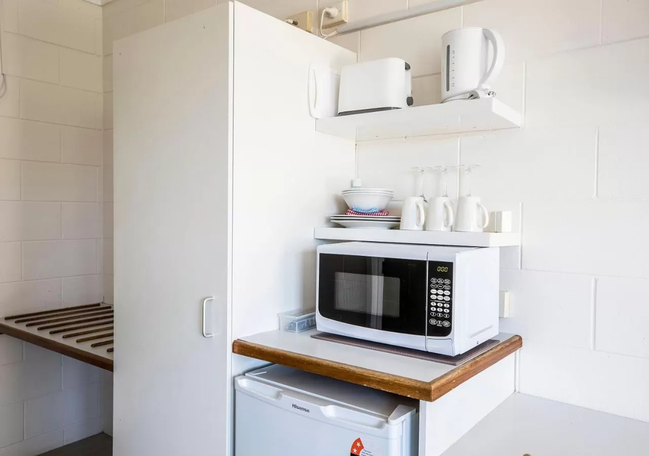 Food and drinks in Banjo Paterson Motor Inn