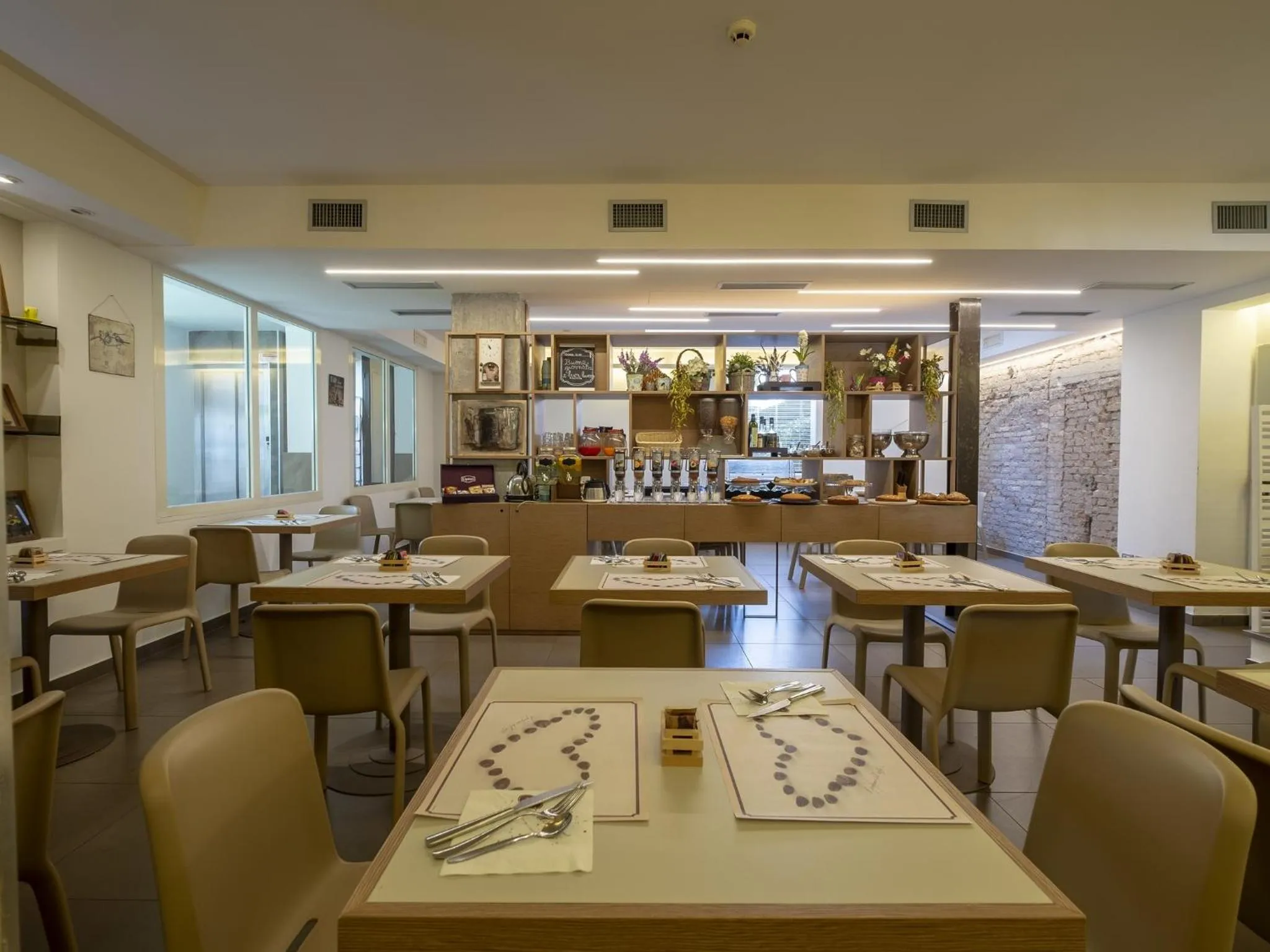 Restaurant/places to eat in Hotel Villa Lalla