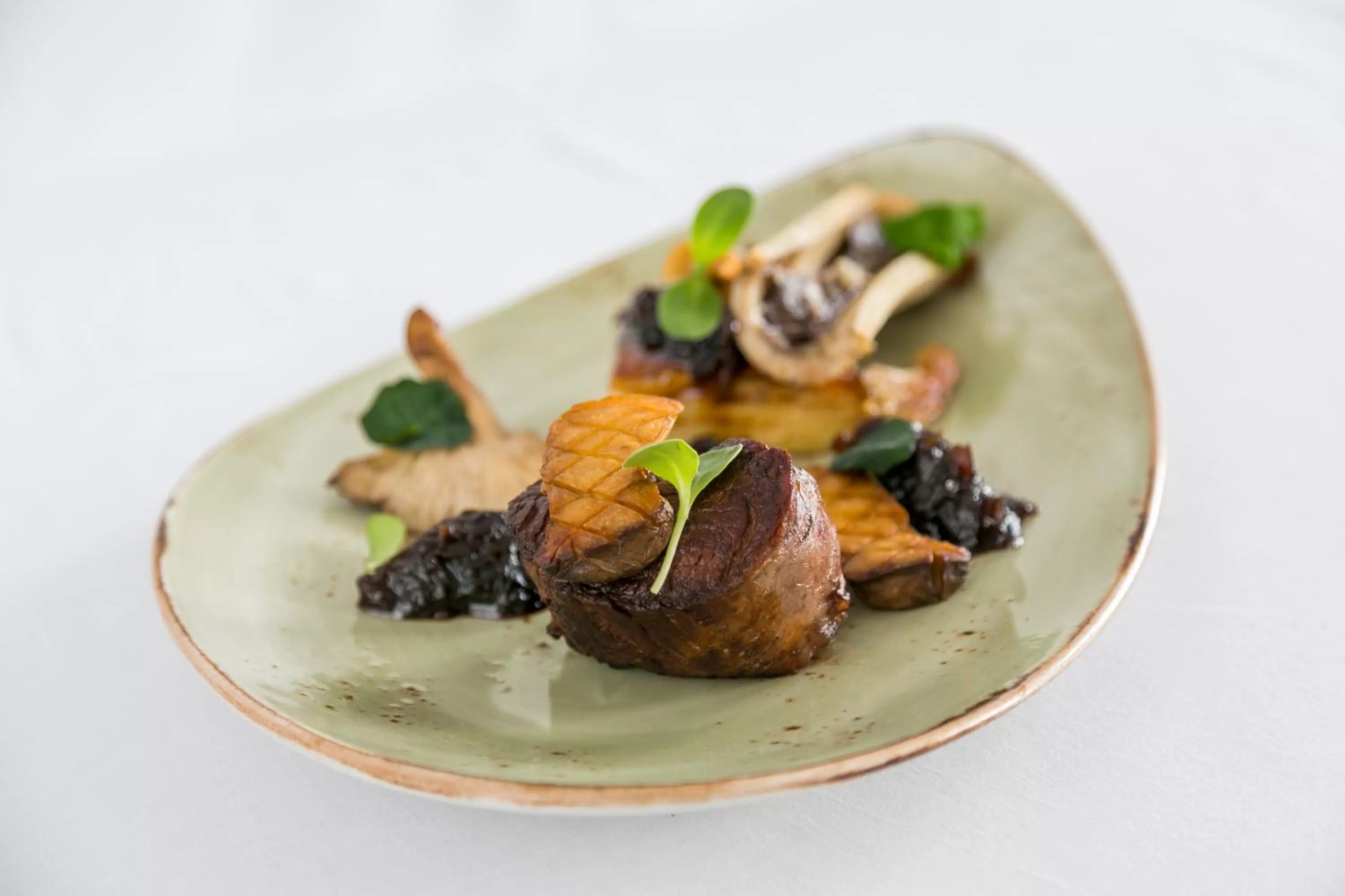 Food and drinks, Food in Deans Place Hotel