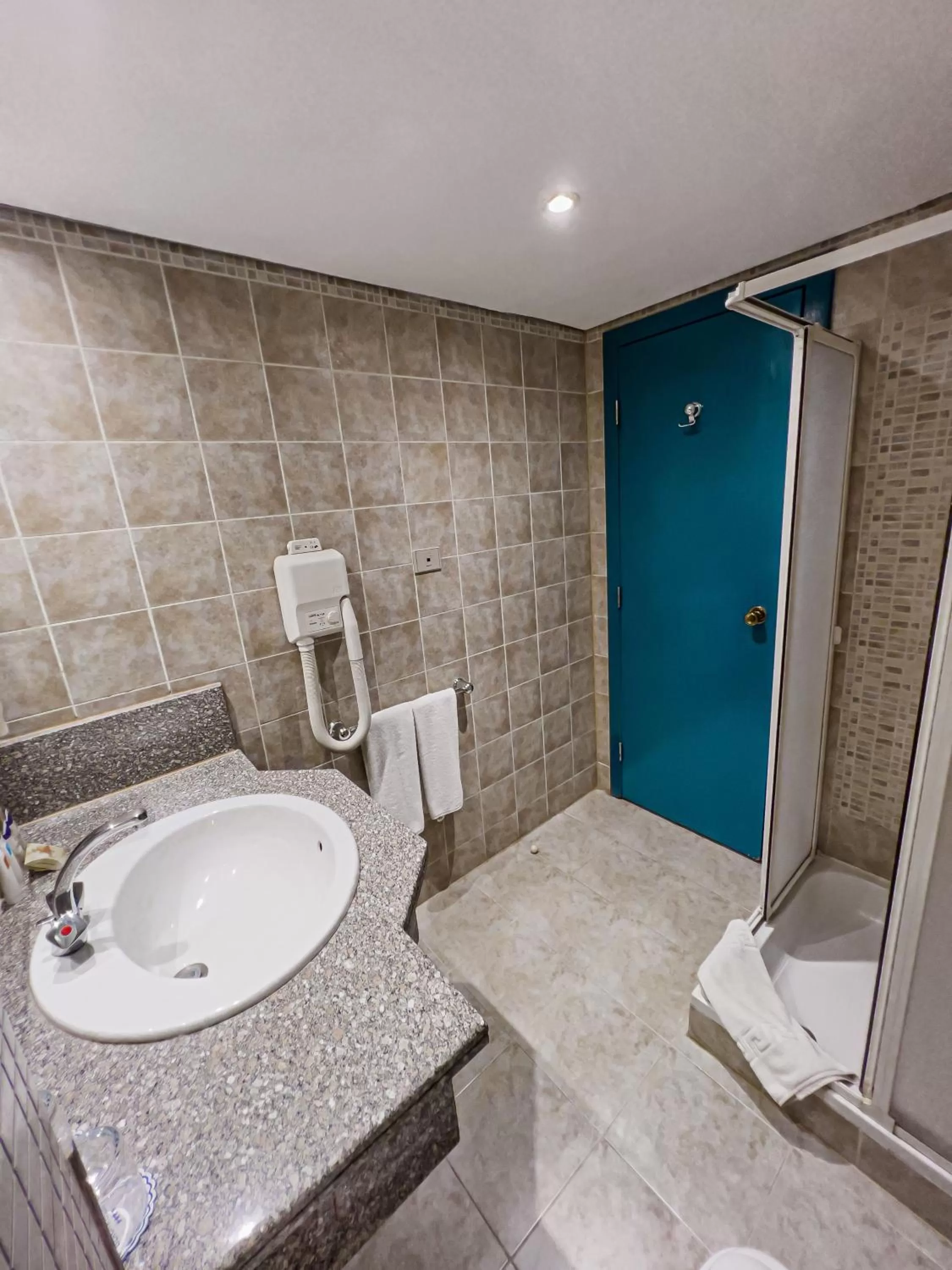 Palm Beach Resort Families and Couples only