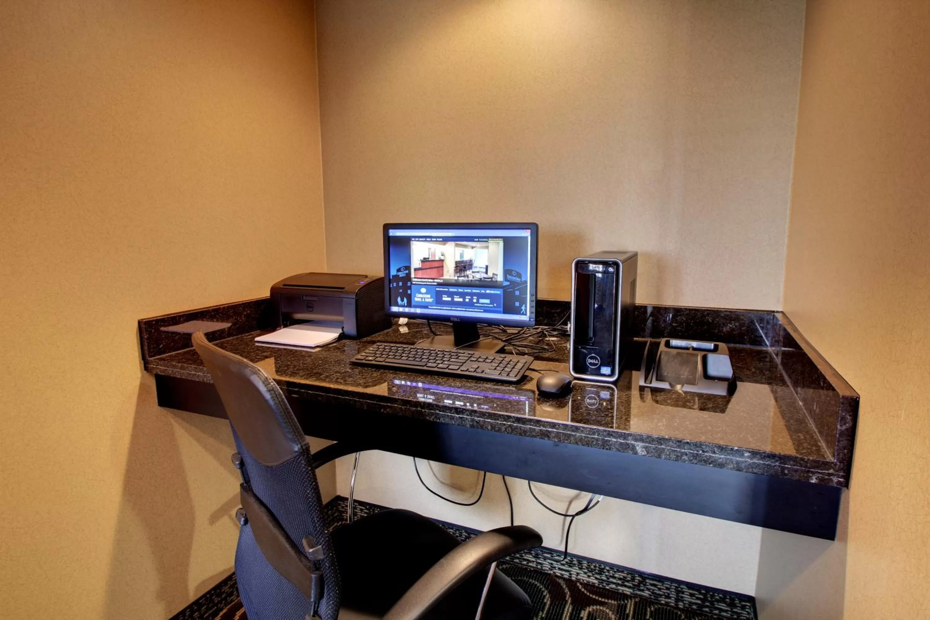 Business facilities in Cobblestone Hotel & Suites - Newton