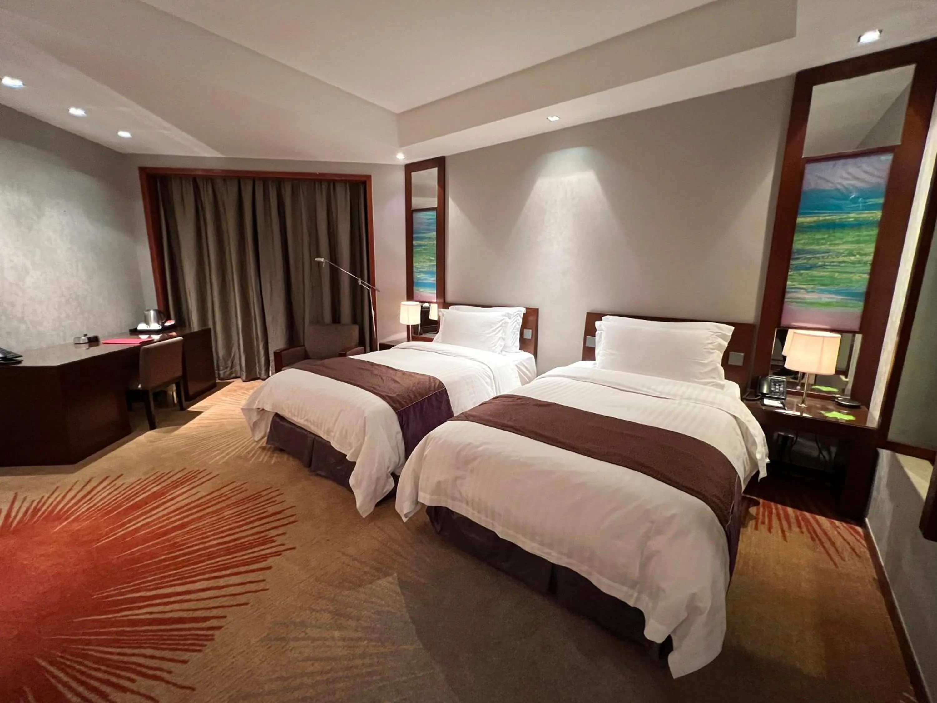 Photo of the whole room, Bed in Baolong Hotel Shanghai
