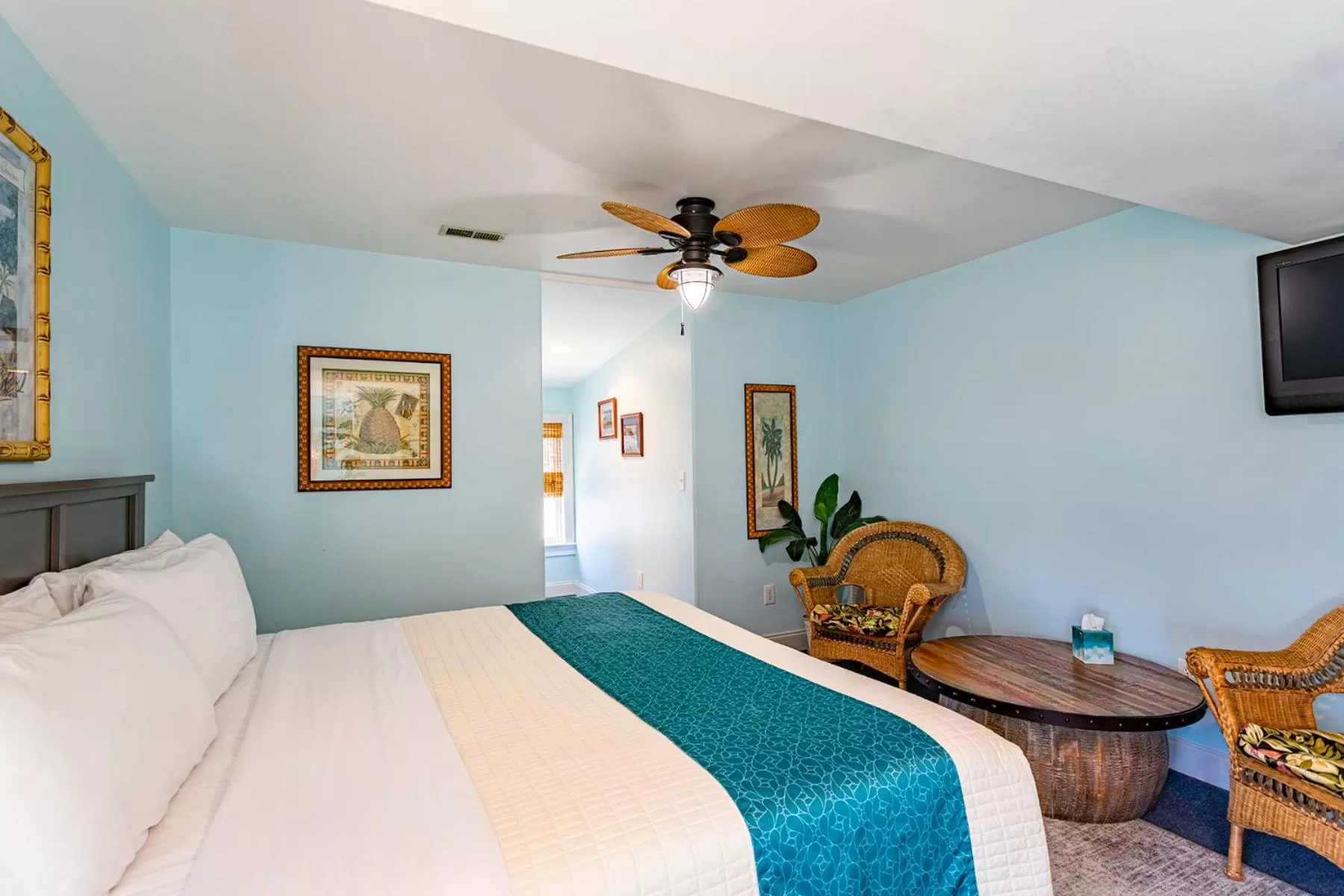 Bed in Island Motel OBX