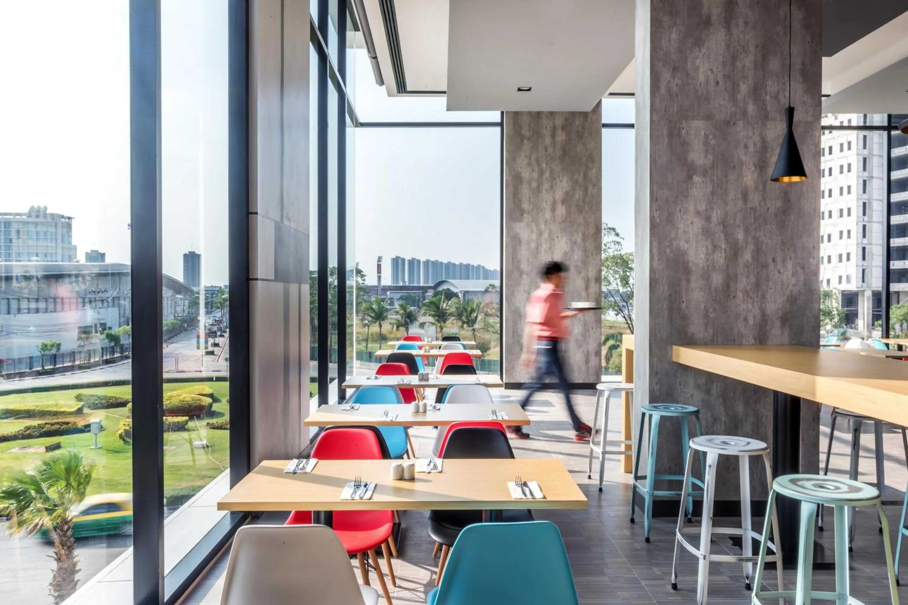 Restaurant/places to eat in ibis Bangkok IMPACT