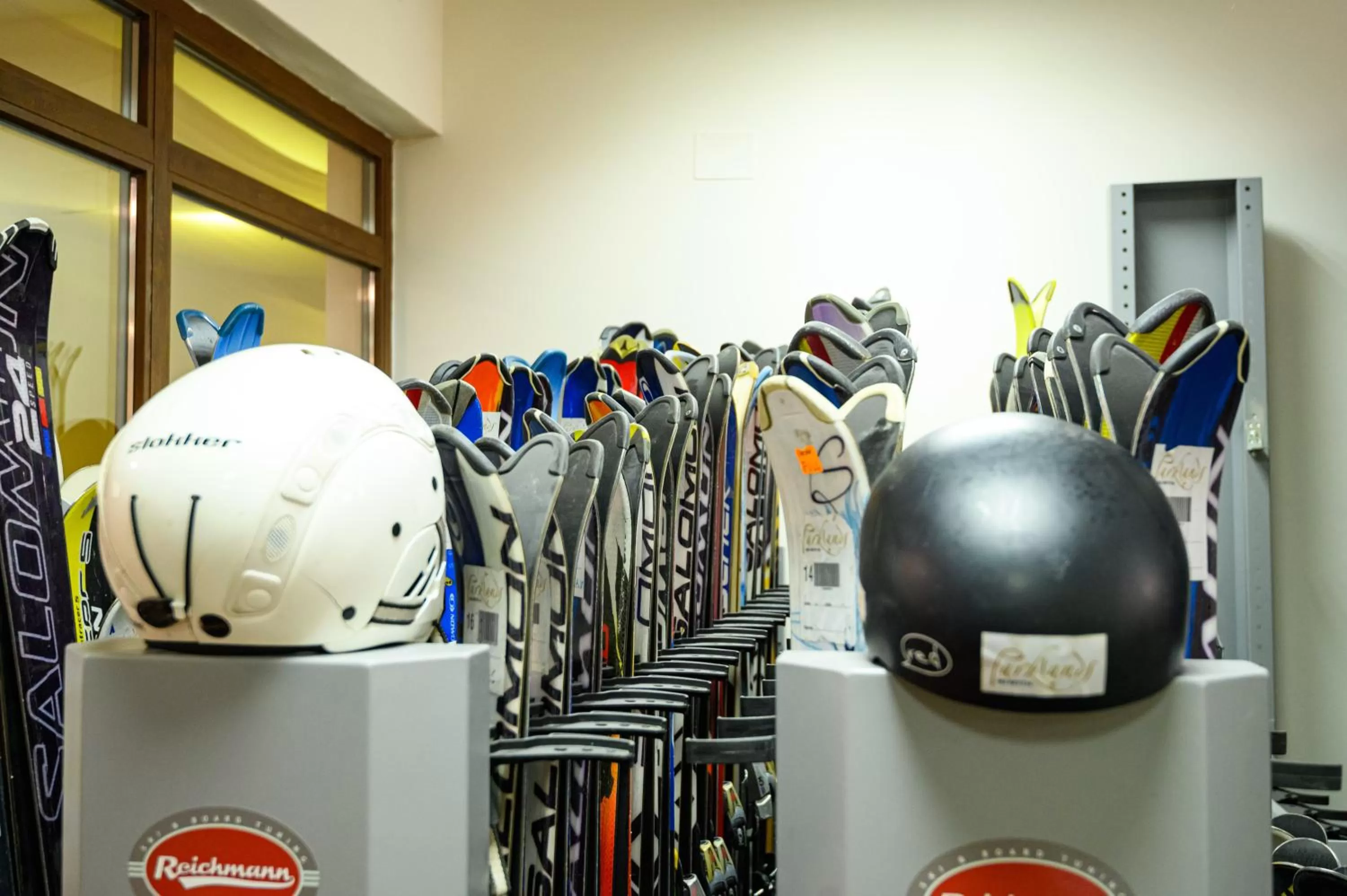 Business facilities in Parklands Hotel & Pool