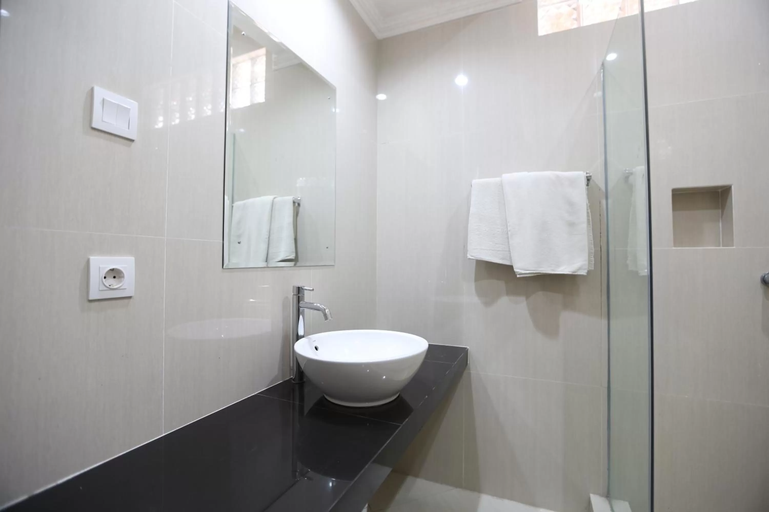 Bathroom in Fat Yogi Cottages