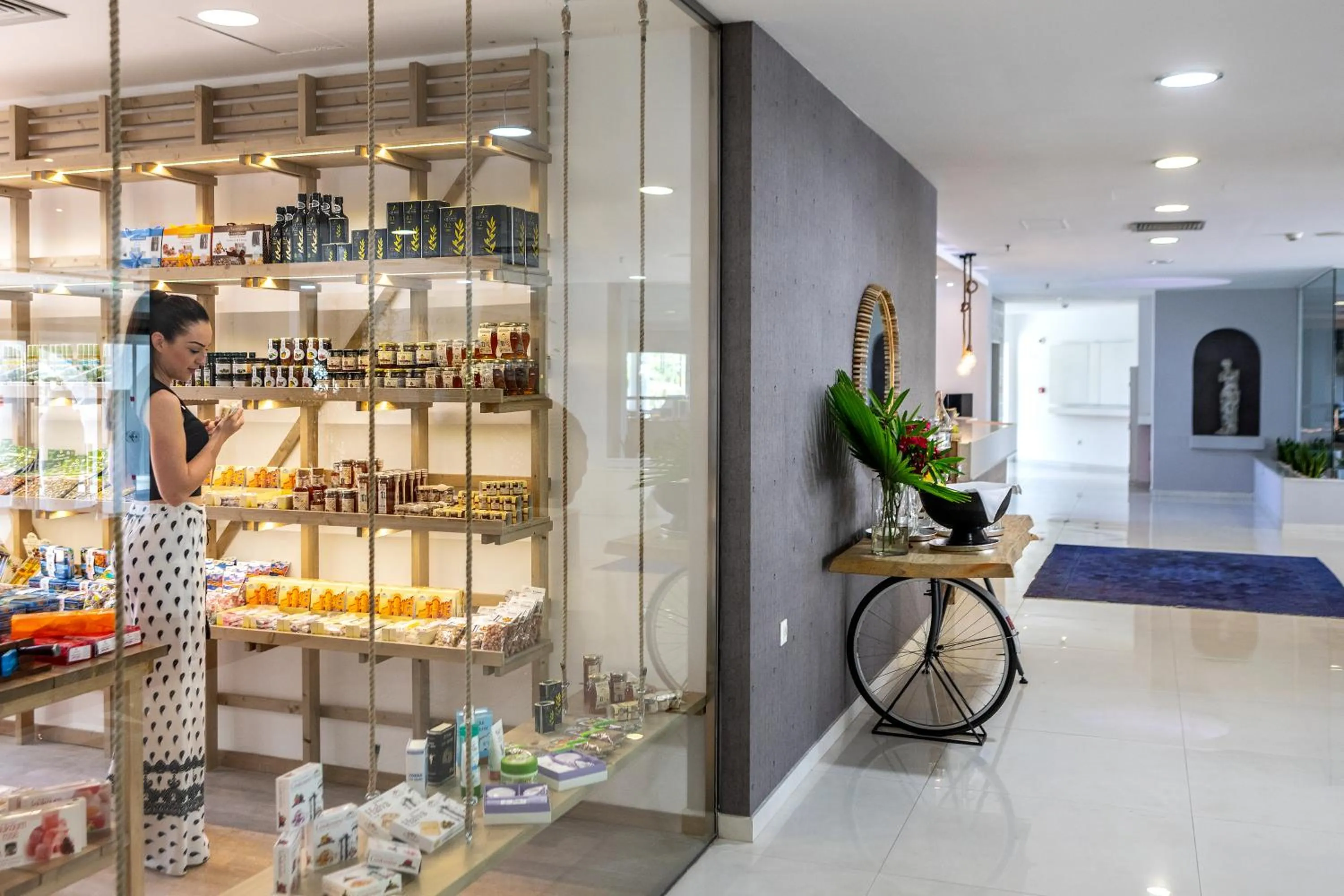 On-site shops in Leonardo Kolymbia Resort Rhodes