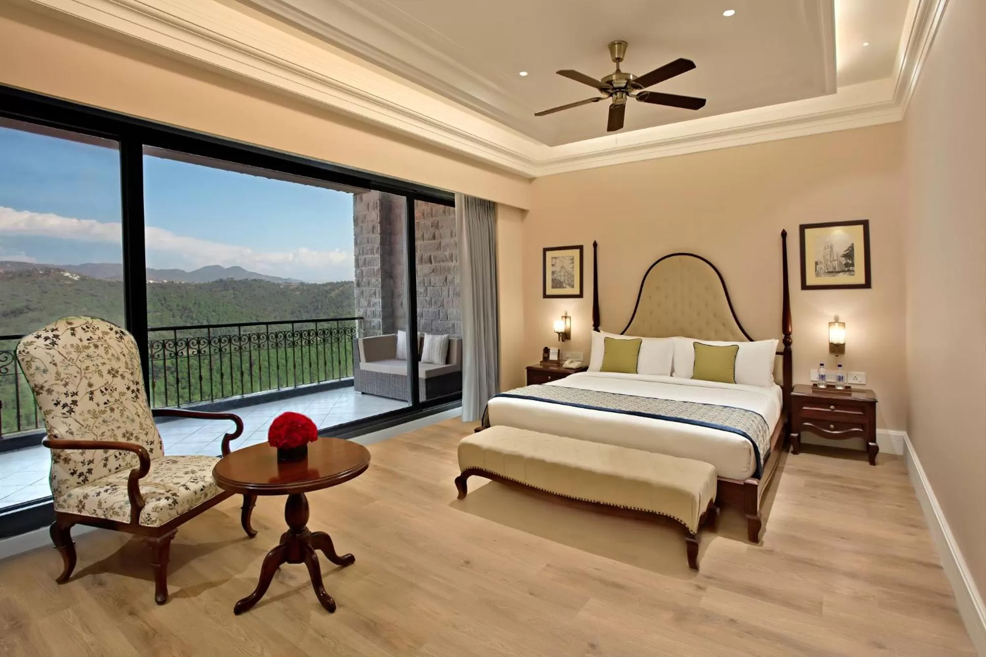 Photo of the whole room, Bed in Fortune Select Forest Hill, Kasauli - Member ITC Hotels' Group