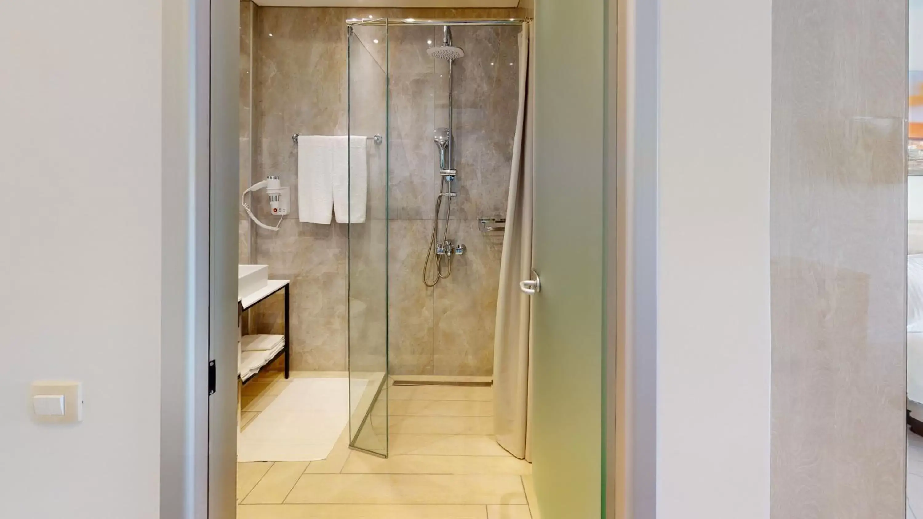 Family Room in Golden Lion Parga Family Room in Golden Lion Parga