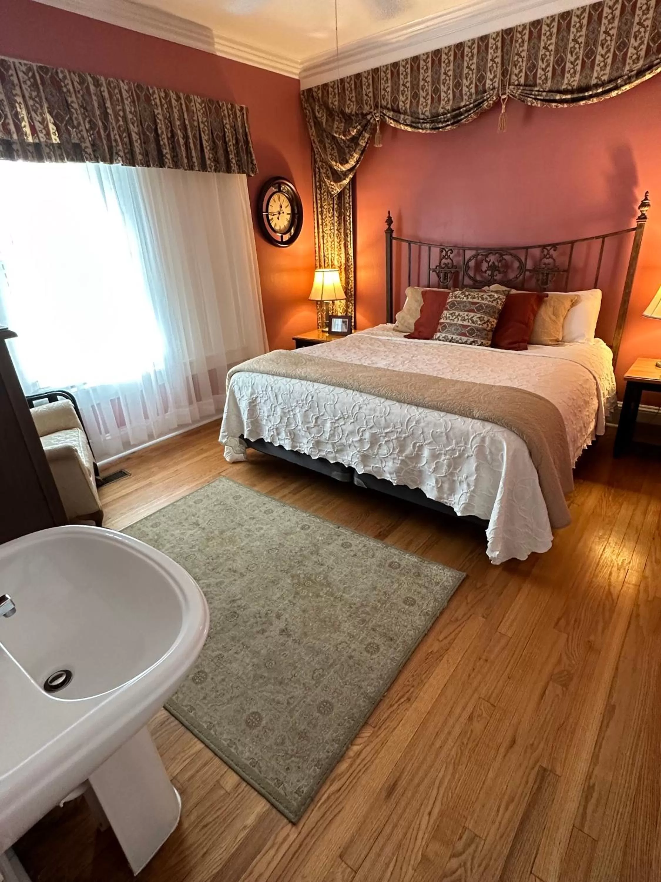 Bed in Red Rocker Inn