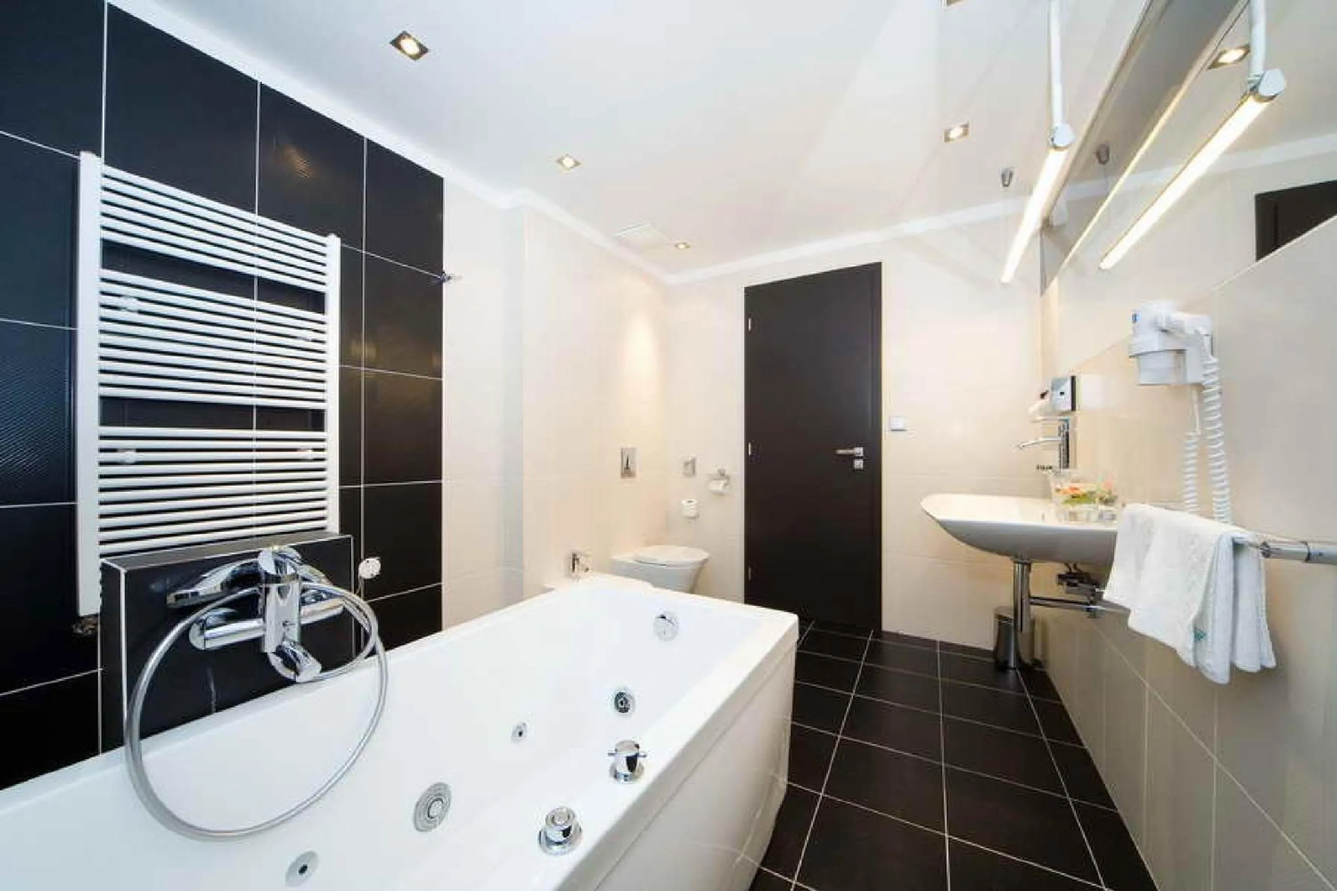 Bathroom in Prague Inn