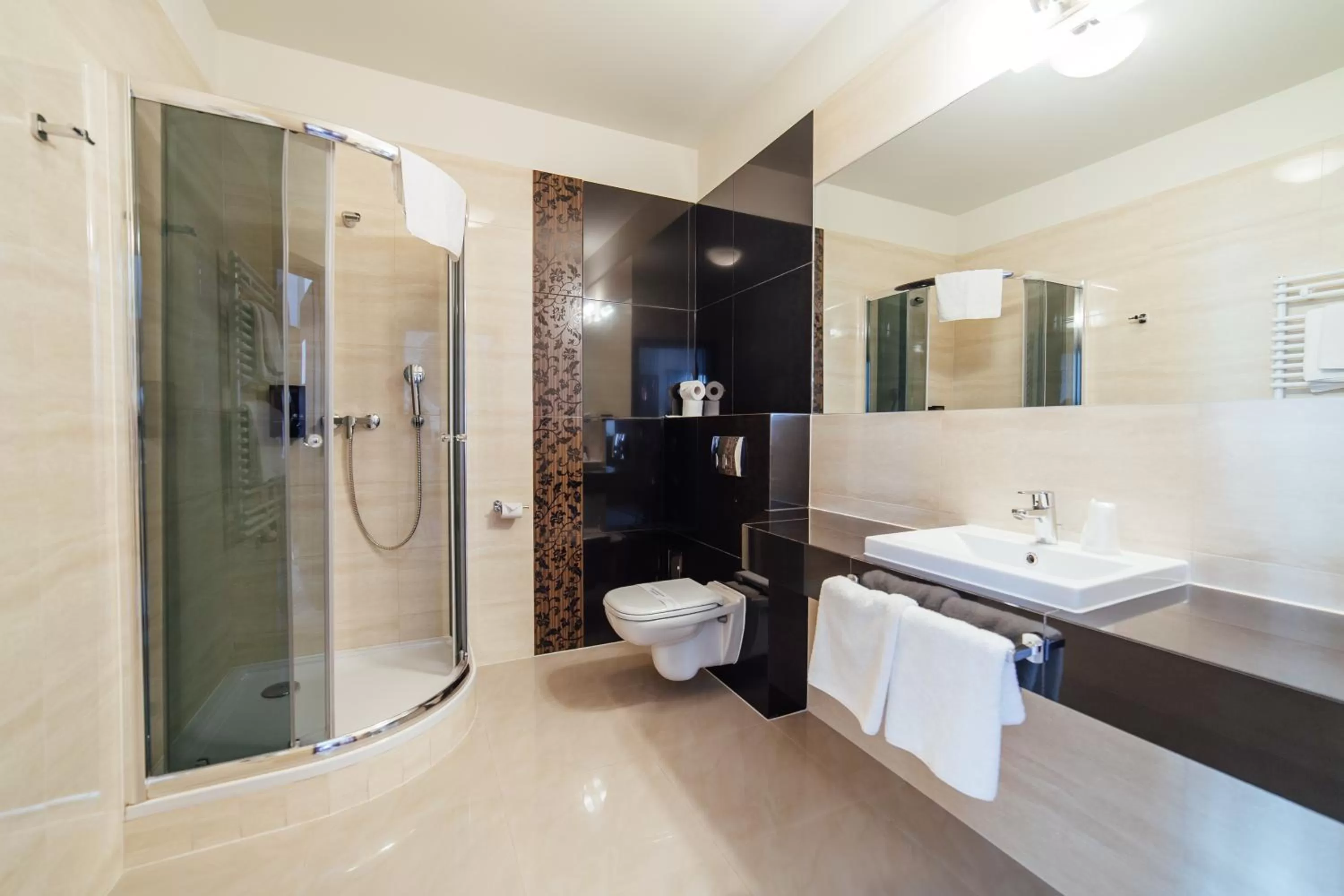 Bathroom in Hotel Rezydent