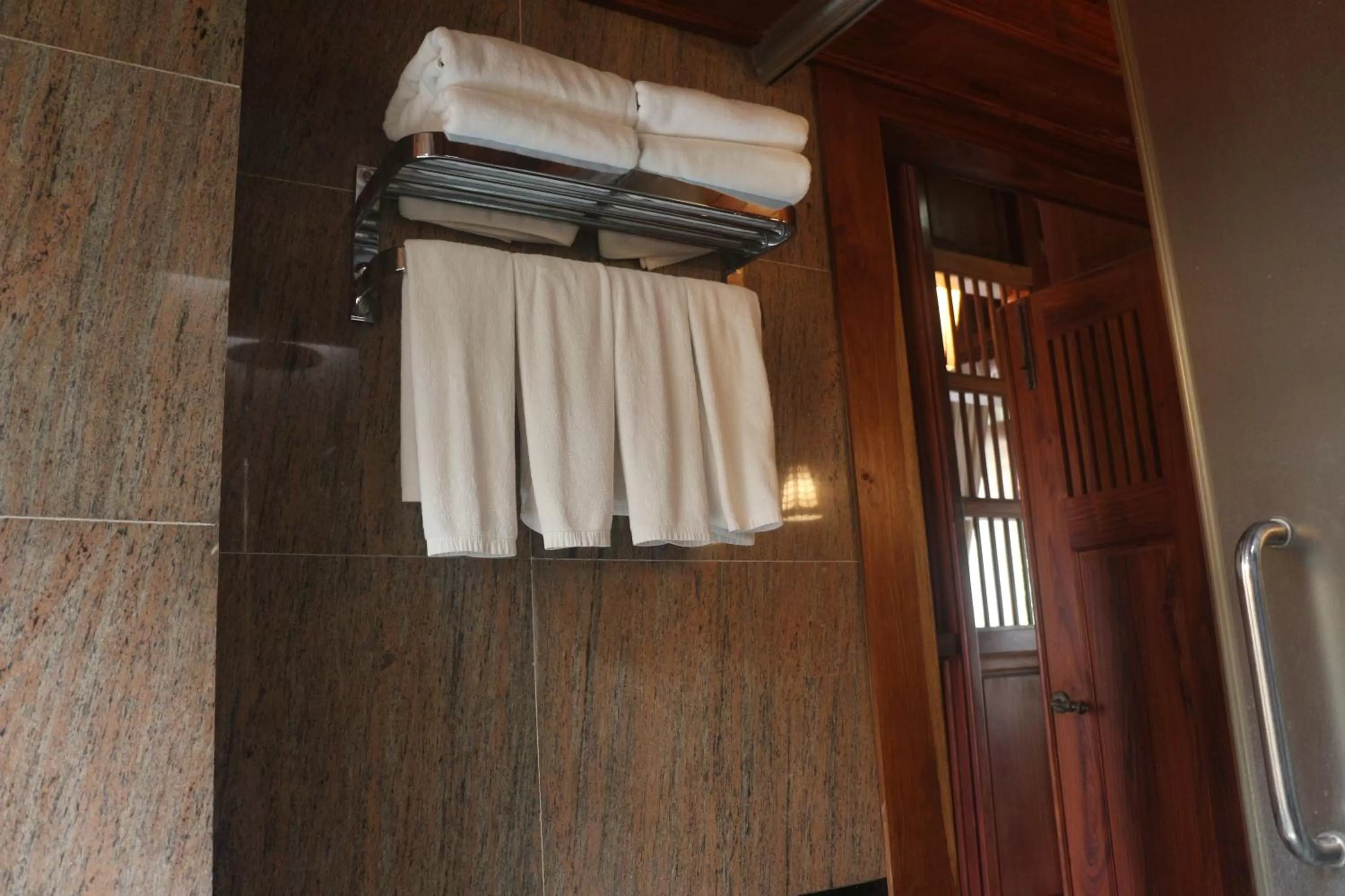 Bathroom in Try Palace Resort Kep