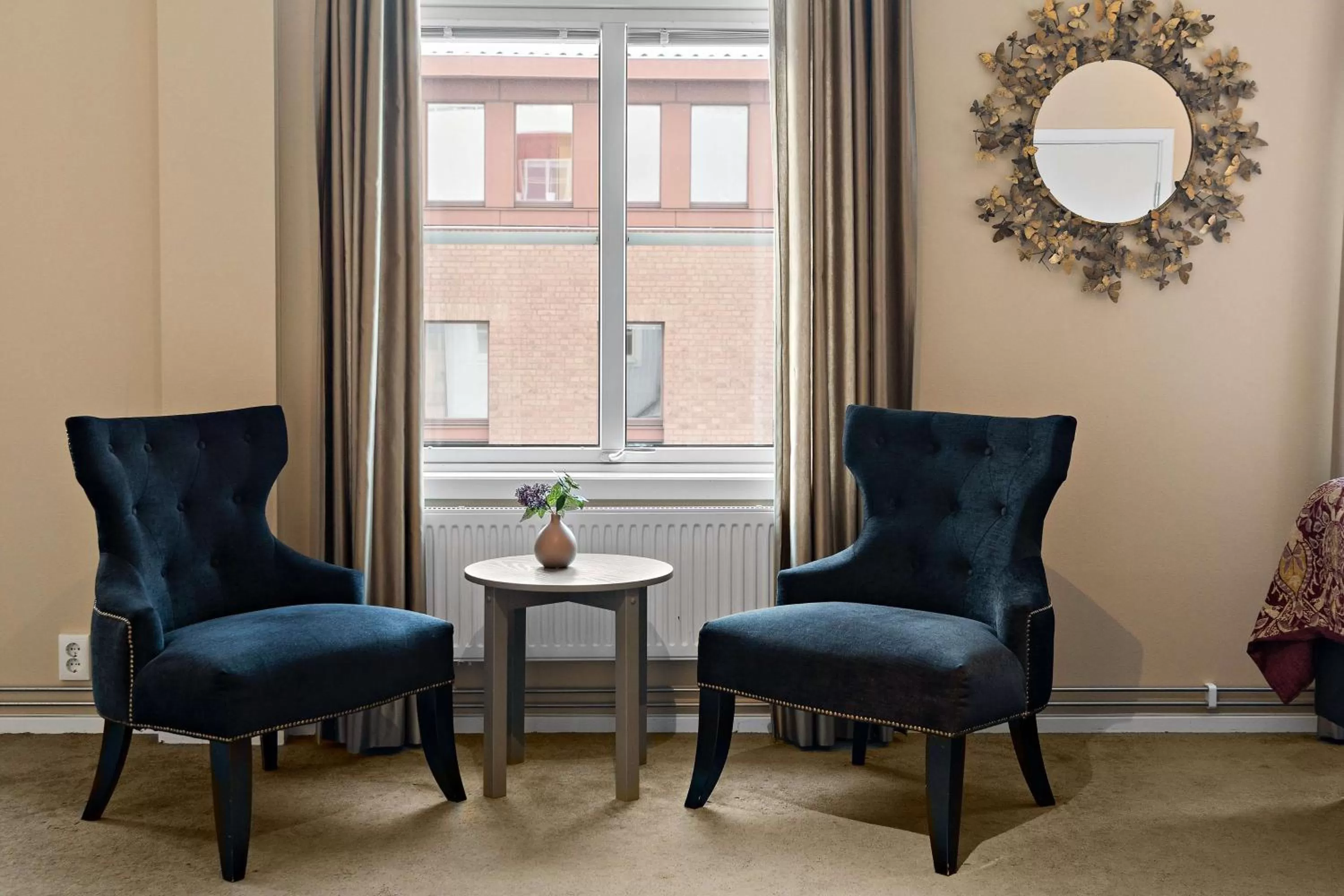 Bedroom in Best Western Plus Edward Hotel