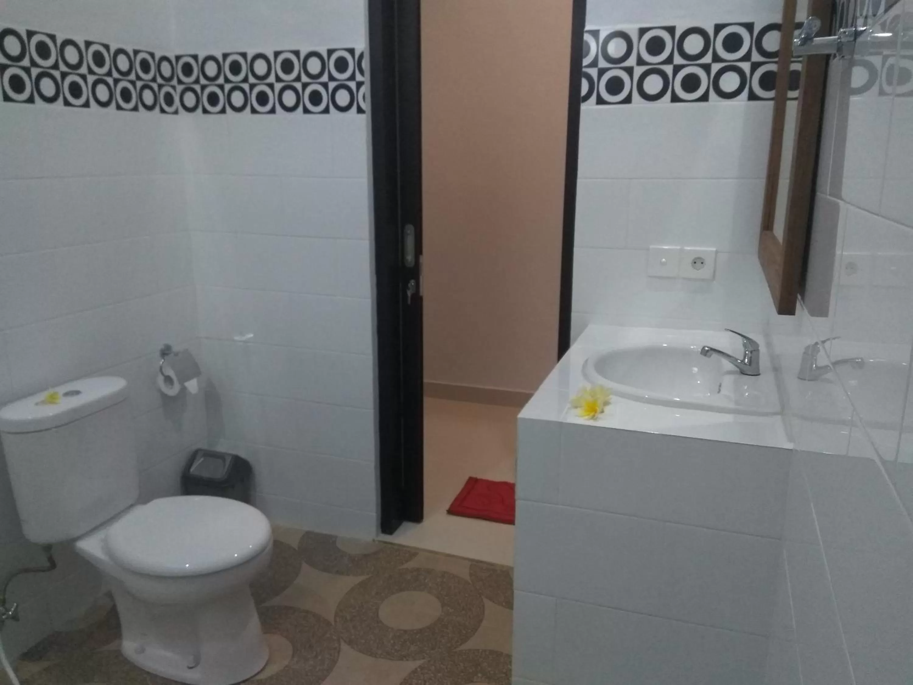 Toilet in The Hidden Bali Inn