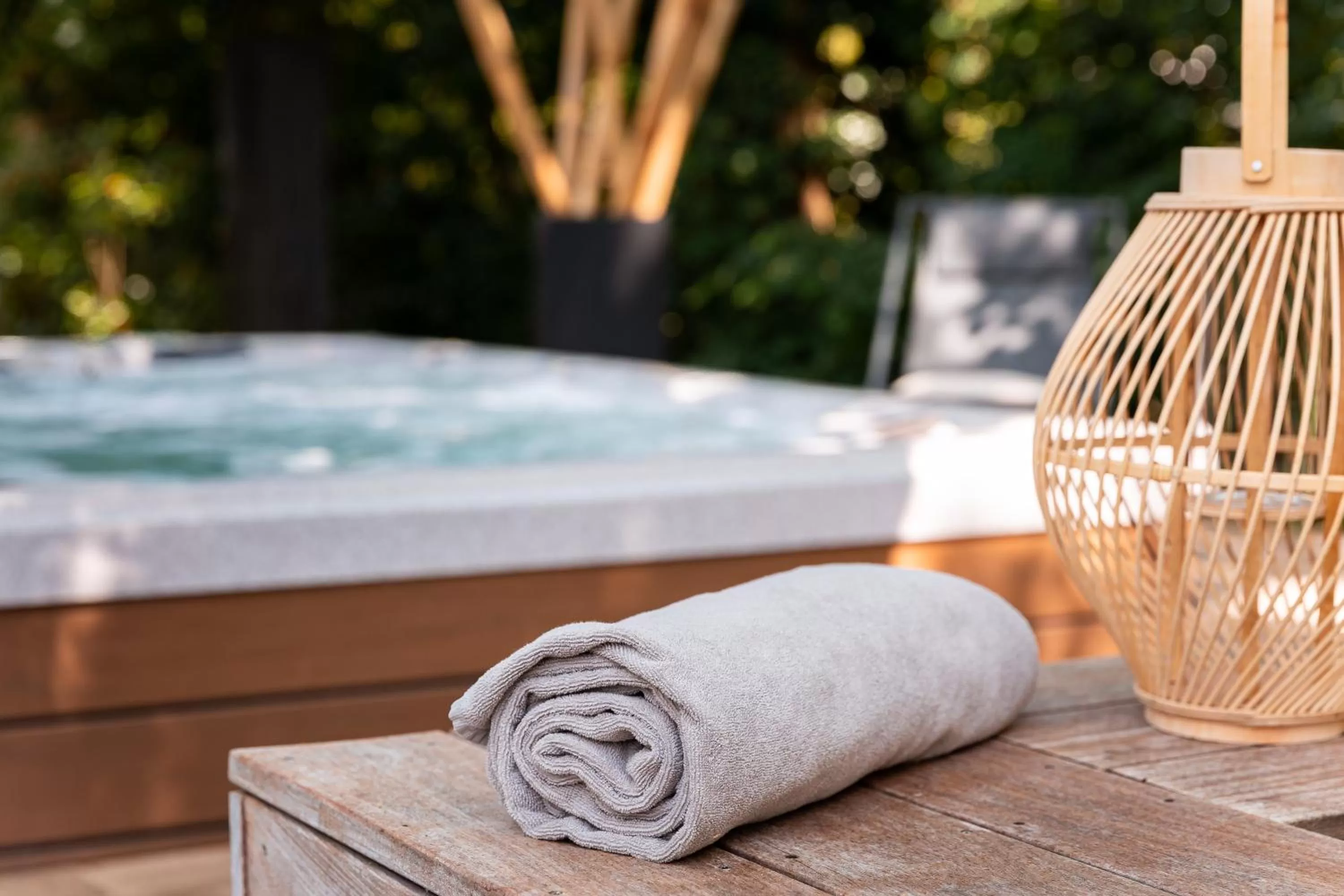 Hot Tub in Hôtel Diana Restaurant & Spa by HappyCulture