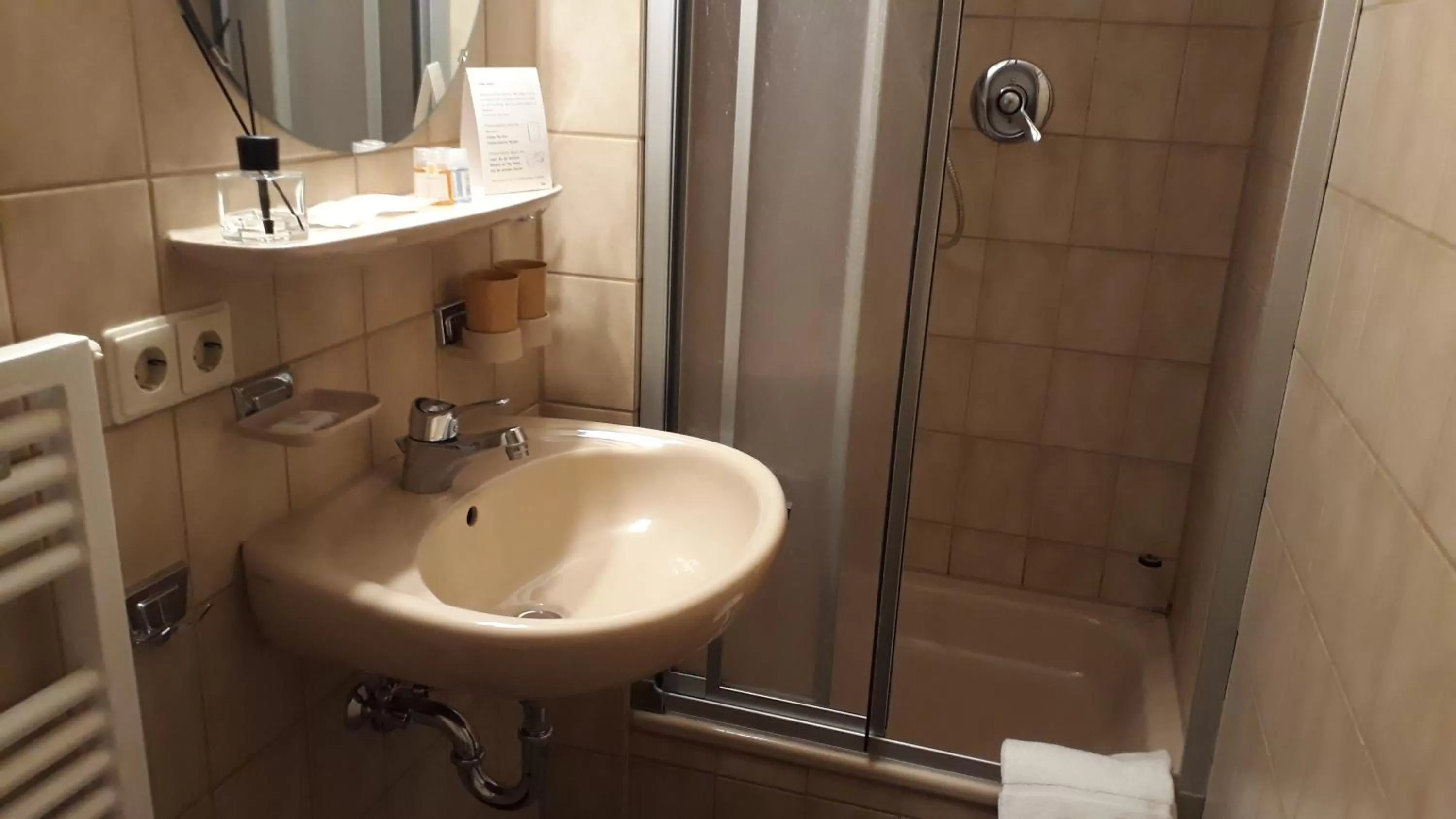 Bathroom in Hotel Eleon