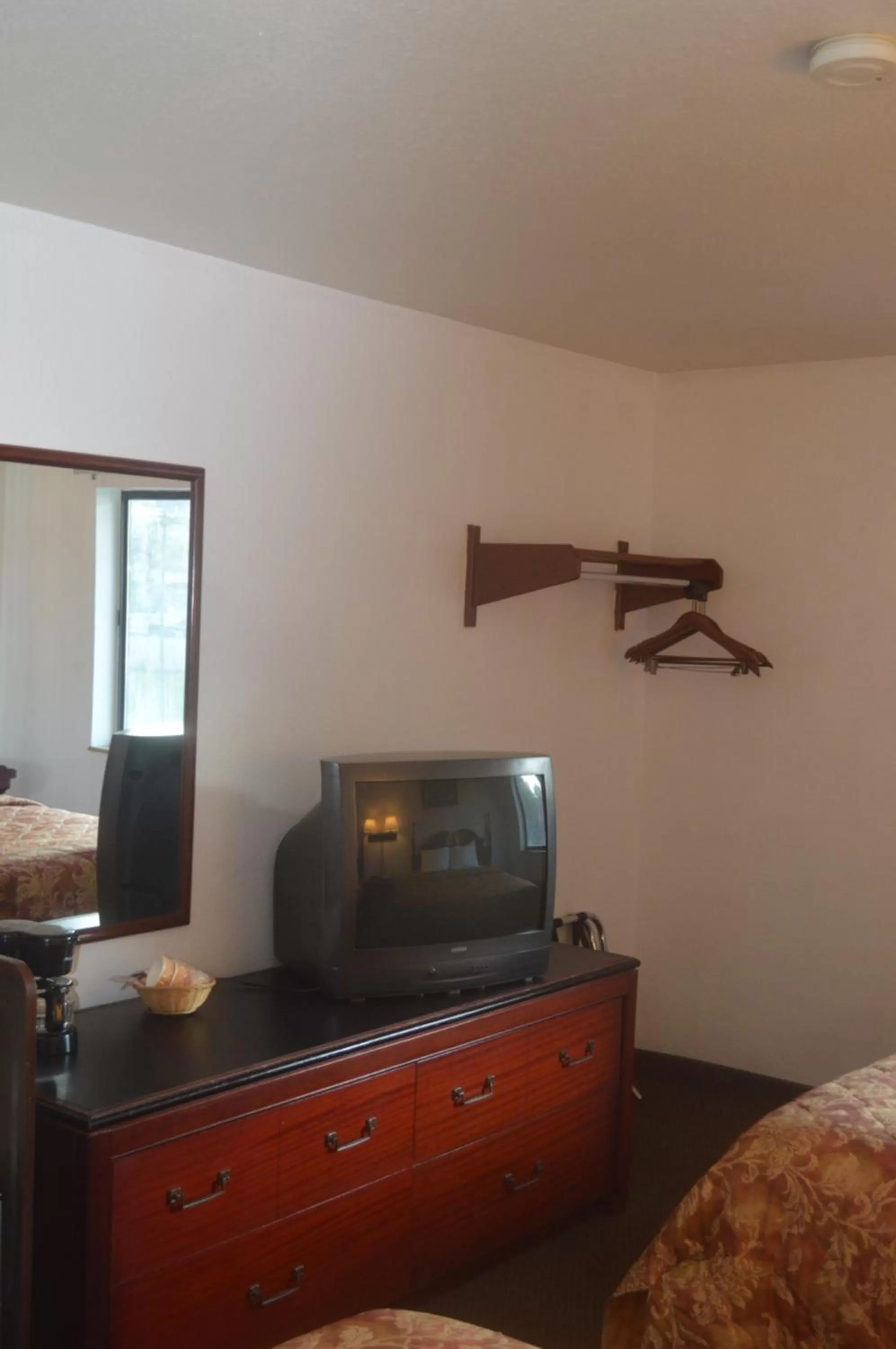 Bathroom in American Elite Inn